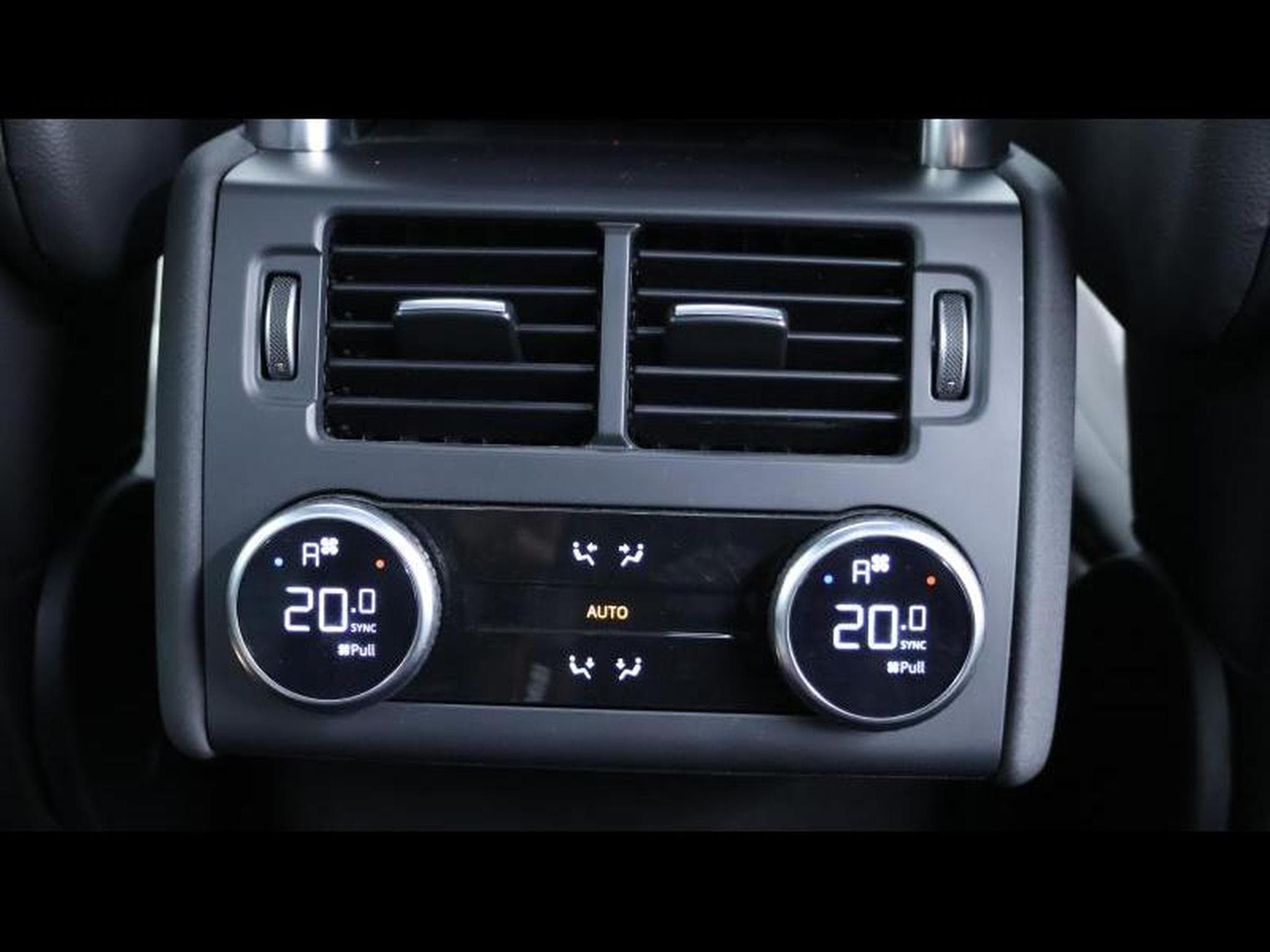 Land-Rover Discovery R-Dynamic P360 AWD auto (2021) - Photo 30