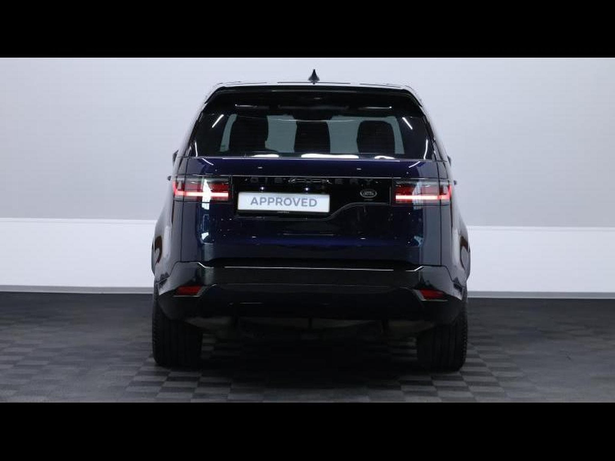 Land-Rover Discovery R-Dynamic P360 AWD auto (2021) - Photo 6