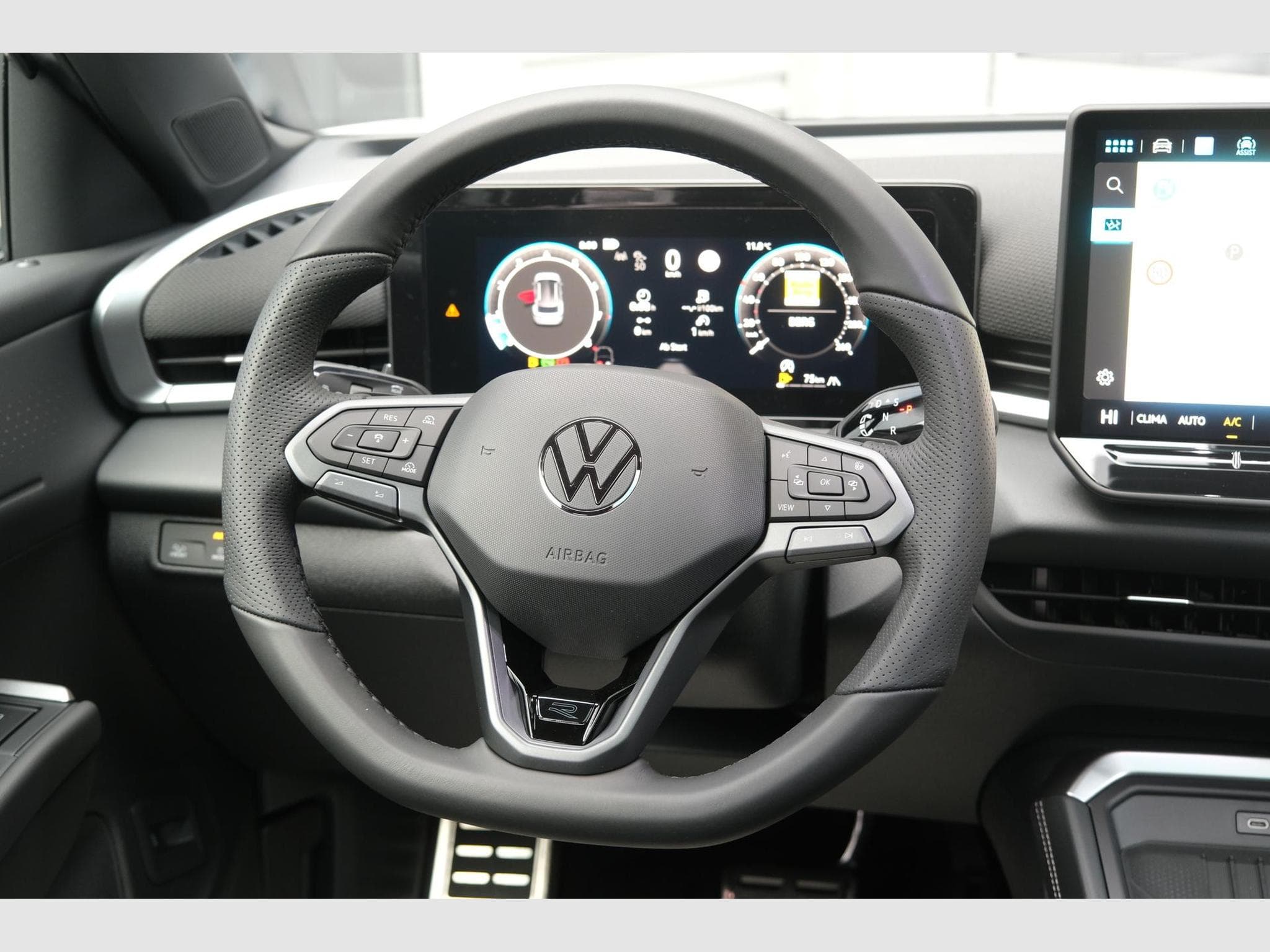 VW T-Roc 1.5 eTSI DSG (2026) - Photo 24