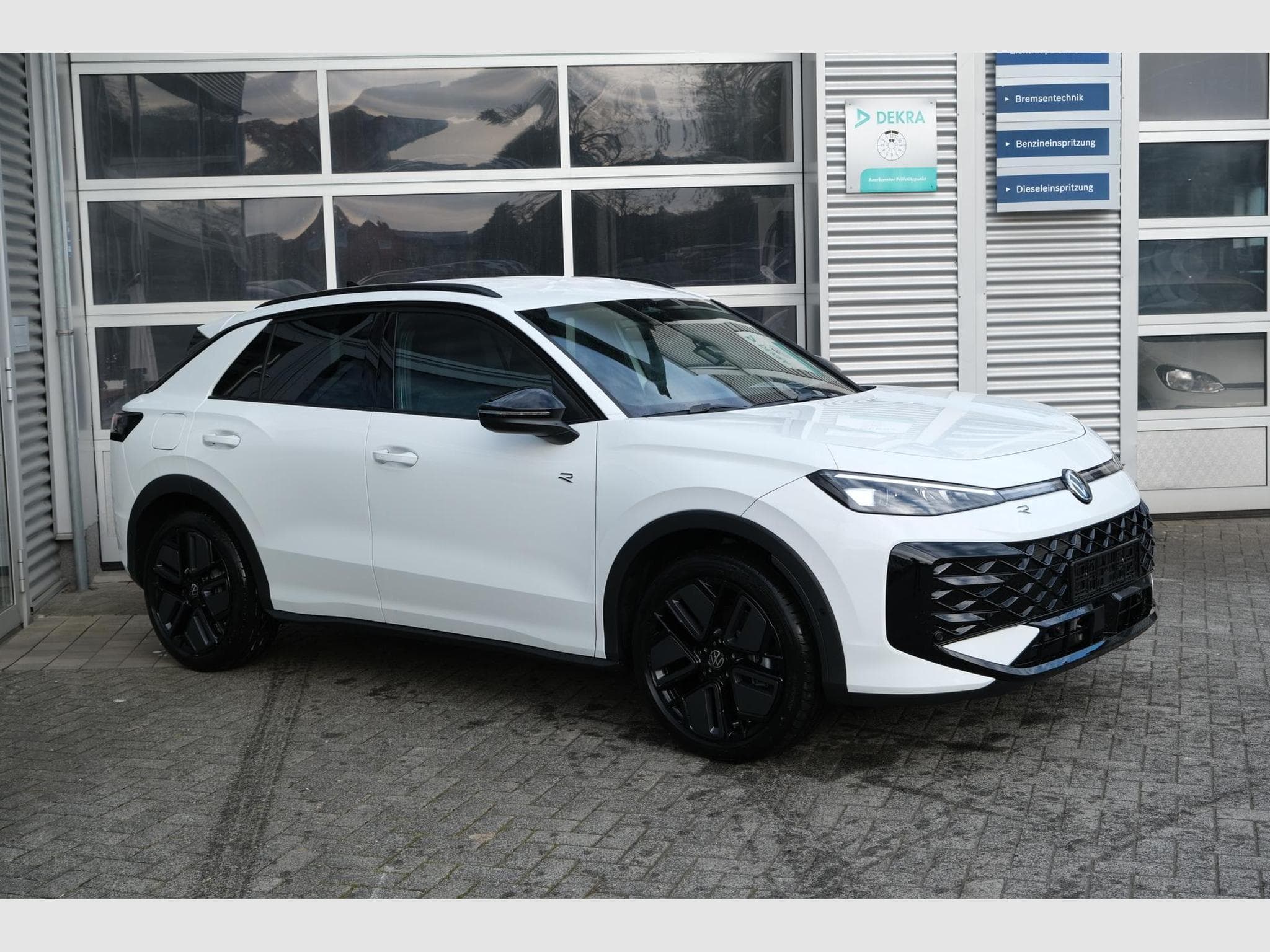 VW T-Roc 1.5 eTSI DSG (2026) - Photo 3