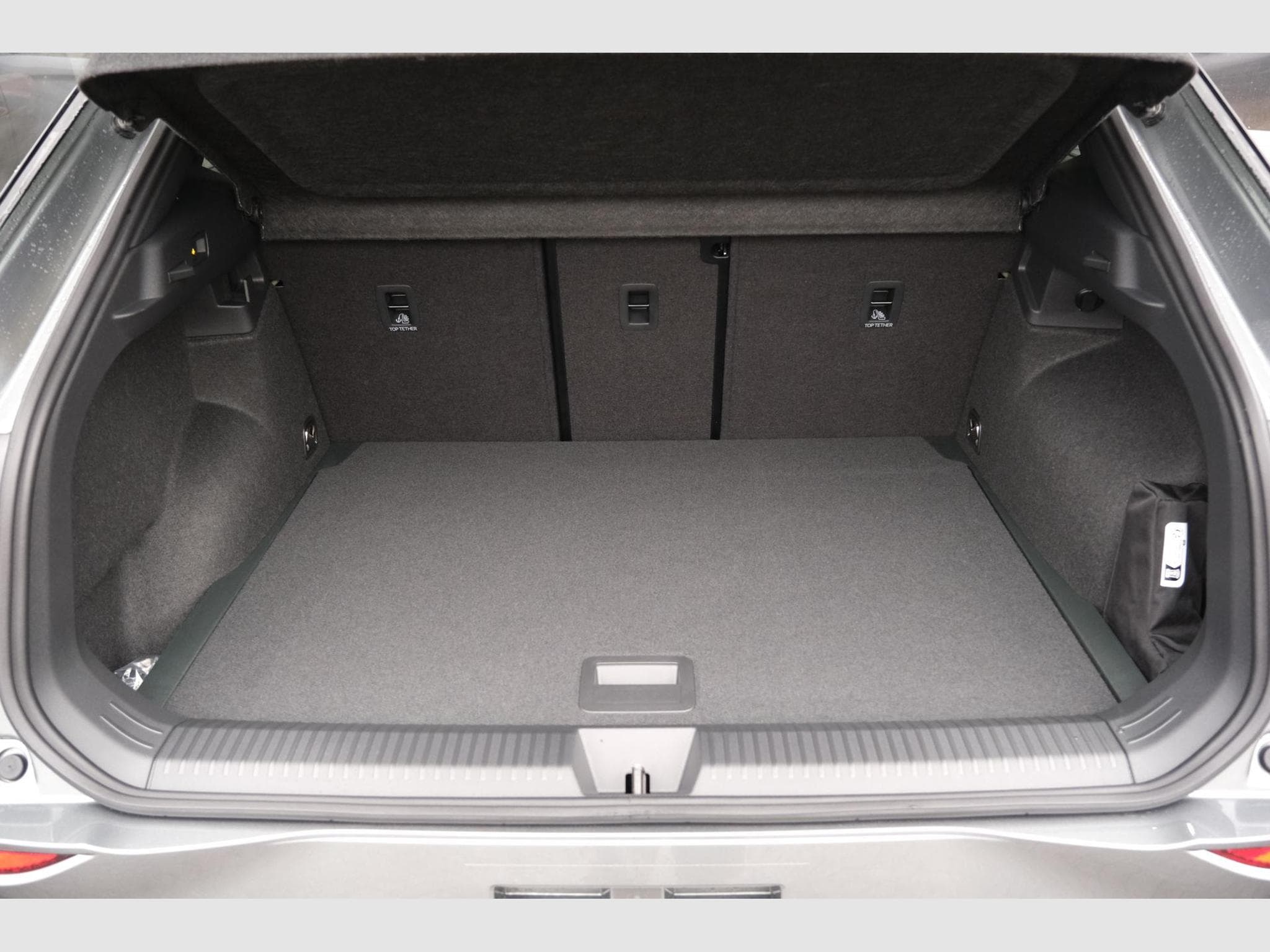 VW T-Roc 1.5 eTSI DSG (2026) - Photo 7
