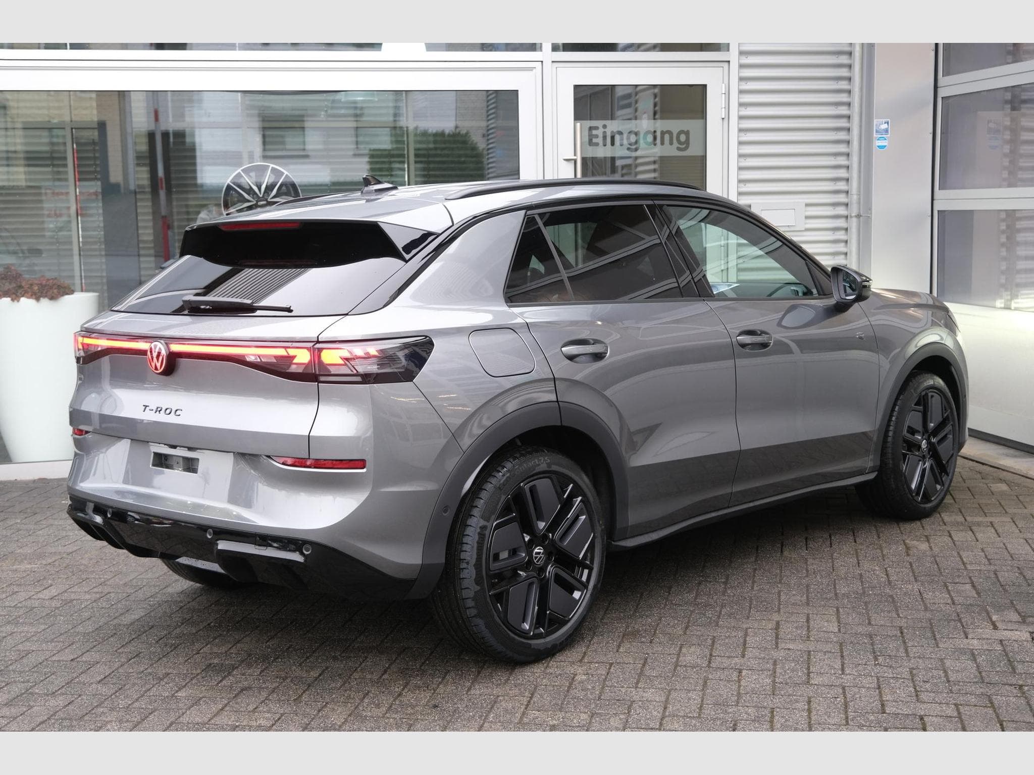 VW T-Roc 1.5 eTSI DSG (2026) - Photo 21