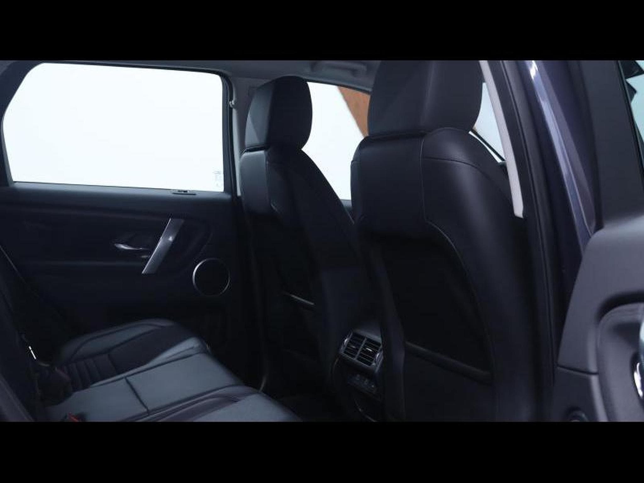 Land-Rover Discovery Sport D165 S AWD Auto (2023) - Photo 14