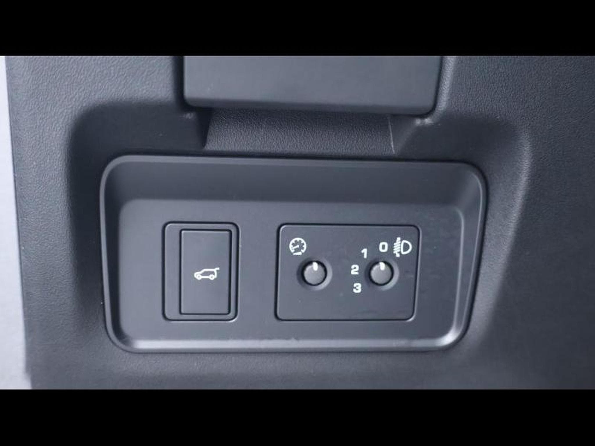 Land-Rover Discovery Sport D165 S AWD Auto (2023) - Photo 27