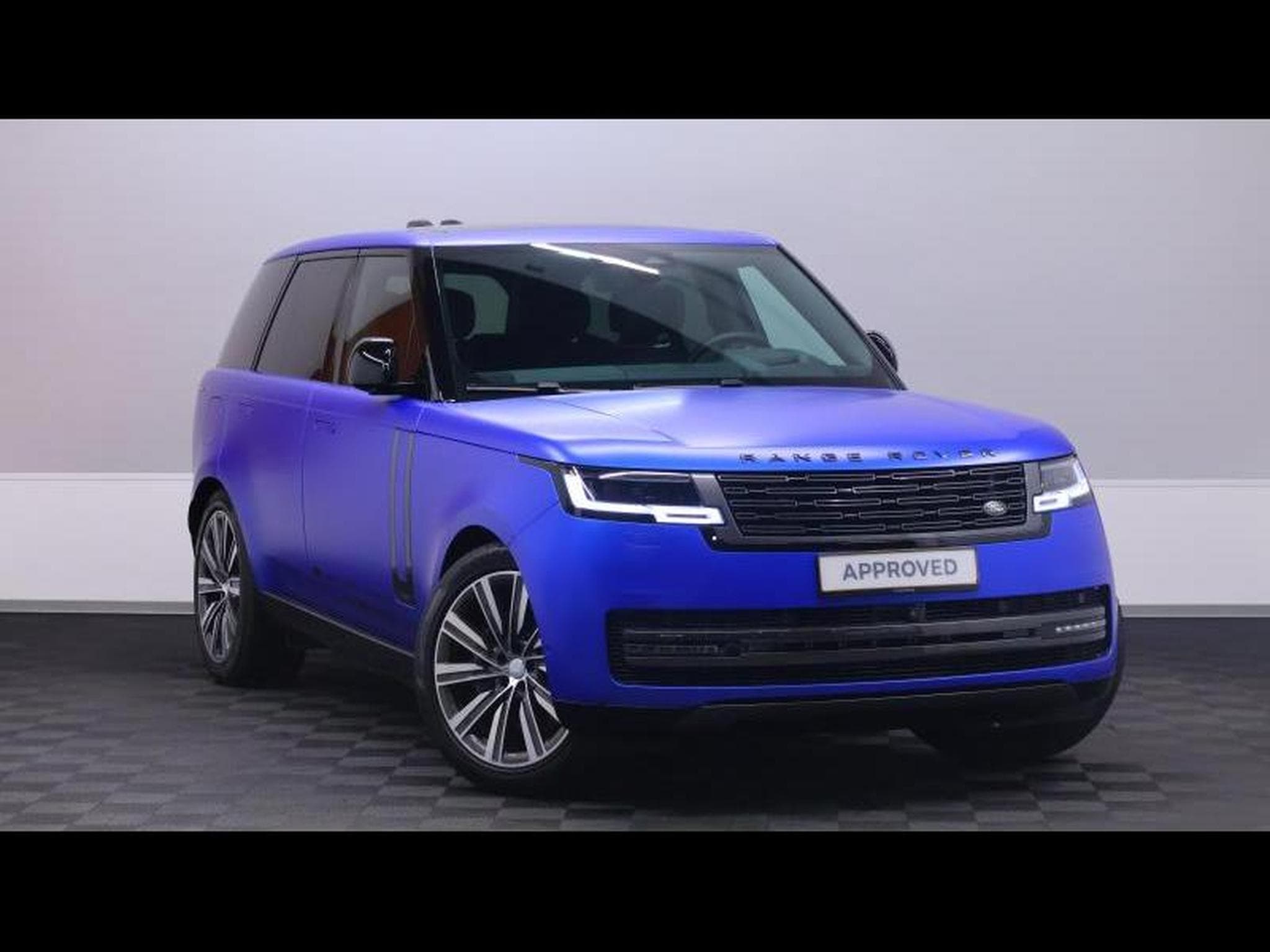 Land-Rover Range Rover P550e Autobiography SWB AWD Auto (2024) - Photo 1
