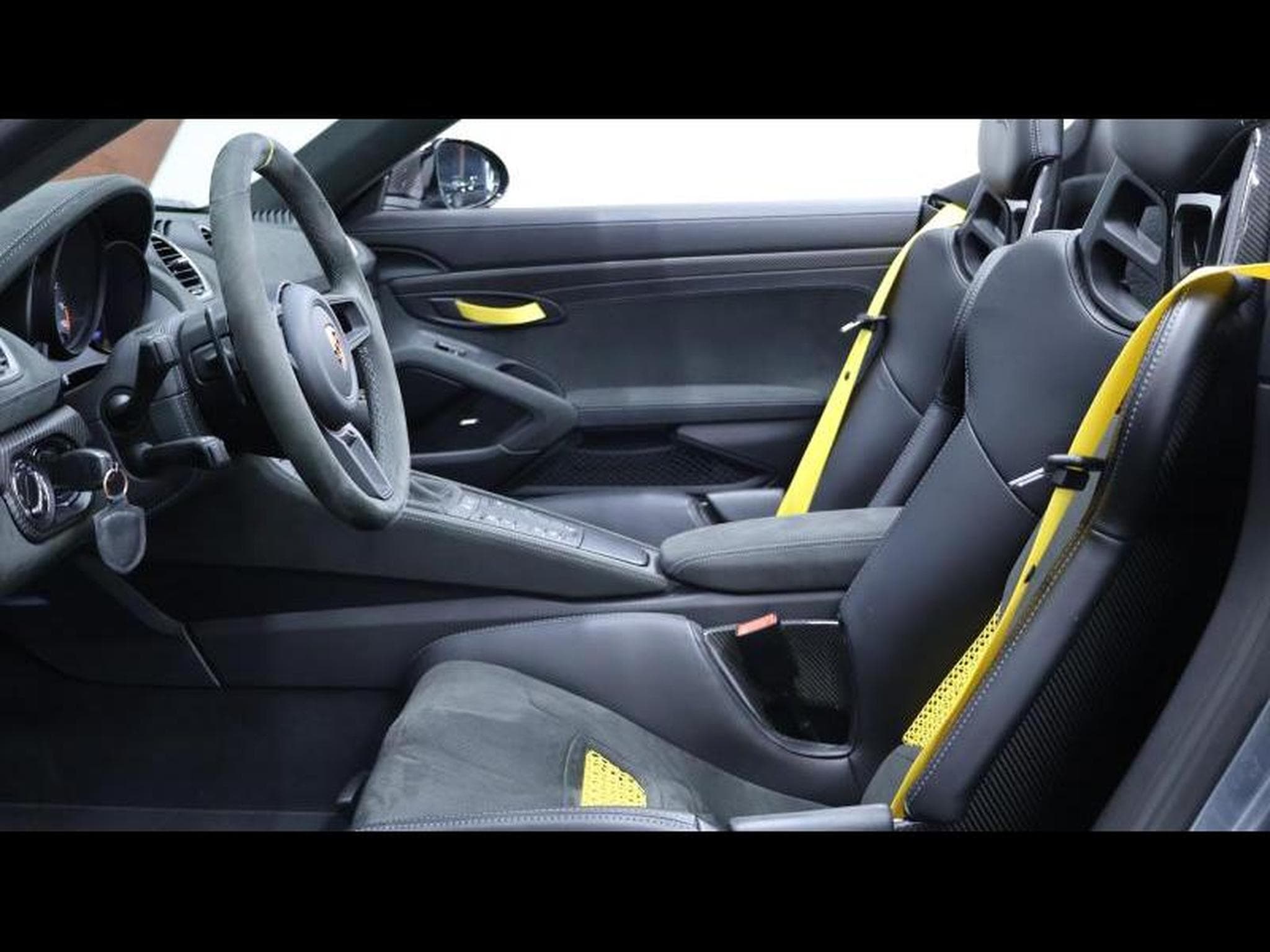 Porsche Boxster 718 Spyder RS PDK * Ceramic brakes - 3D yellow printed carbo (2024) - Photo 21