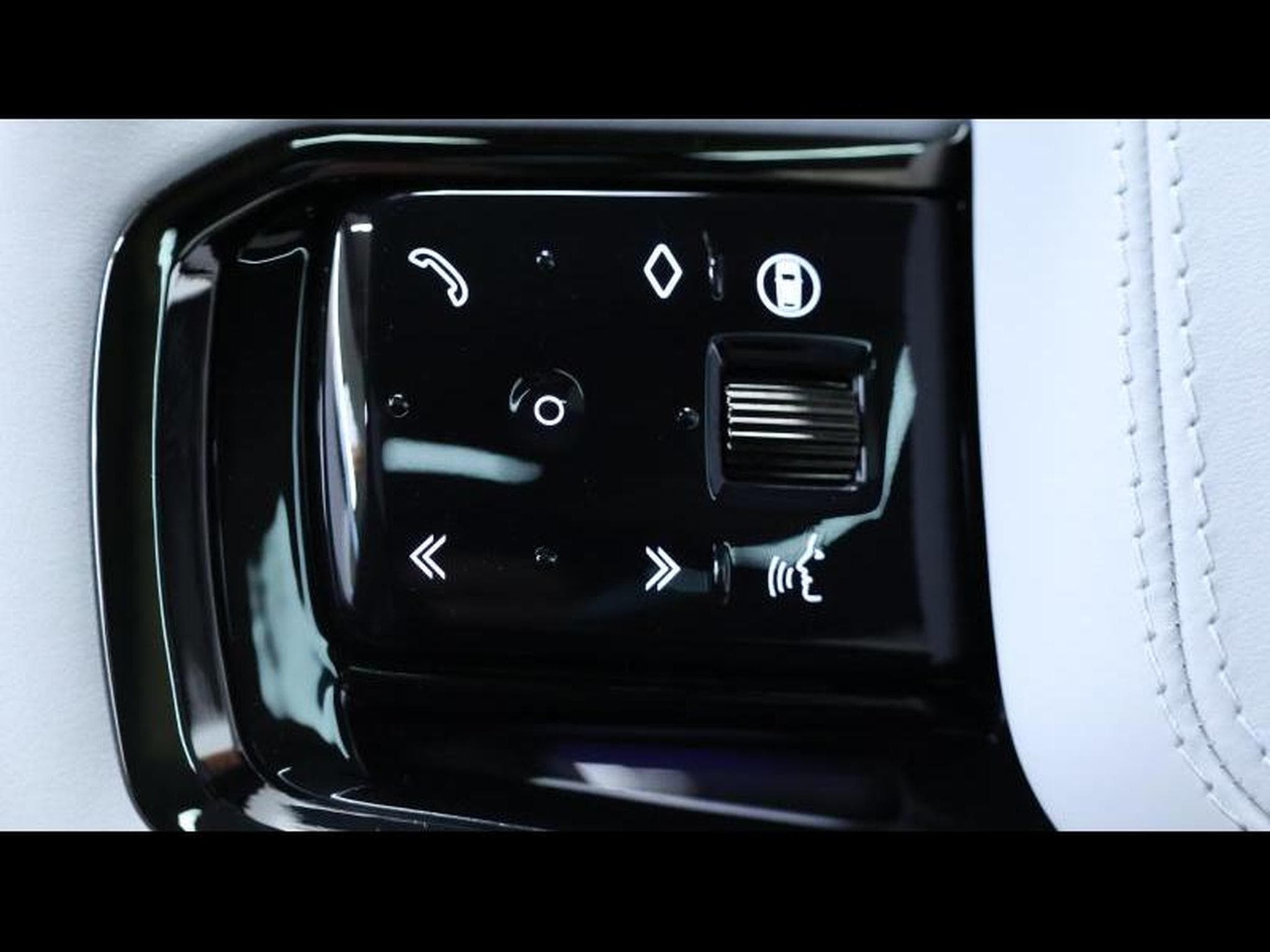 Land-Rover Range Rover Sport SV Edition One (2024) - Photo 14