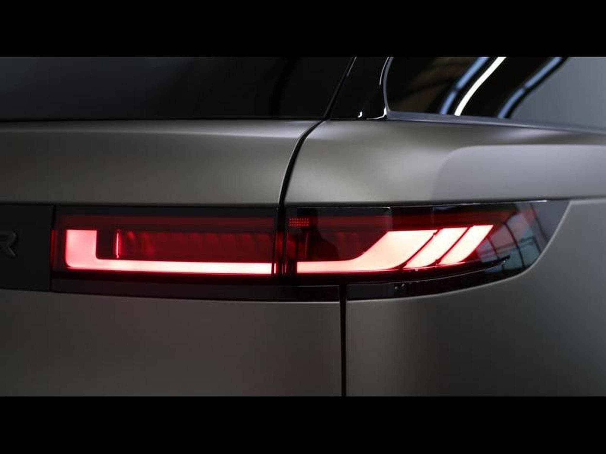 Land-Rover Range Rover Sport SV Edition One (2024) - Photo 24