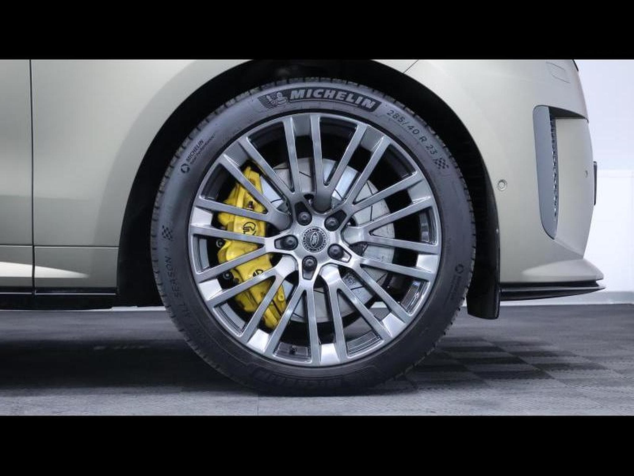 Land-Rover Range Rover Sport SV Edition One (2024) - Photo 6
