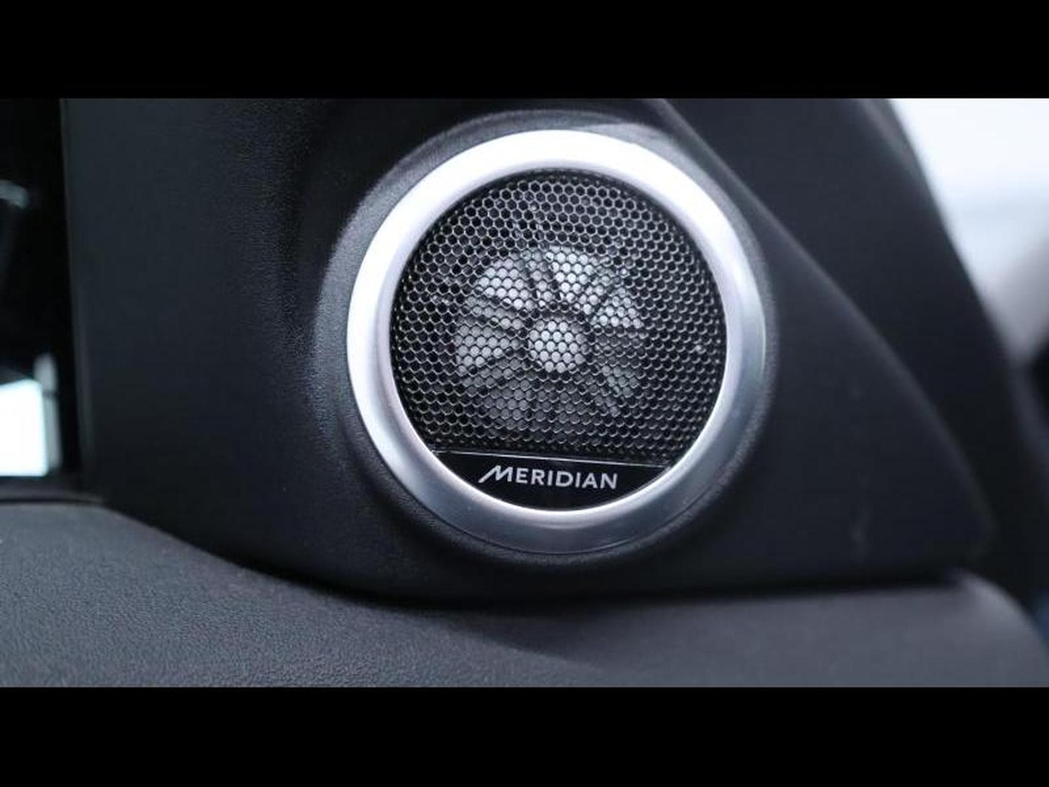 Land-Rover Range Rover Evoque D200 Dynamic SE AWD Auto (2025) - Photo 27