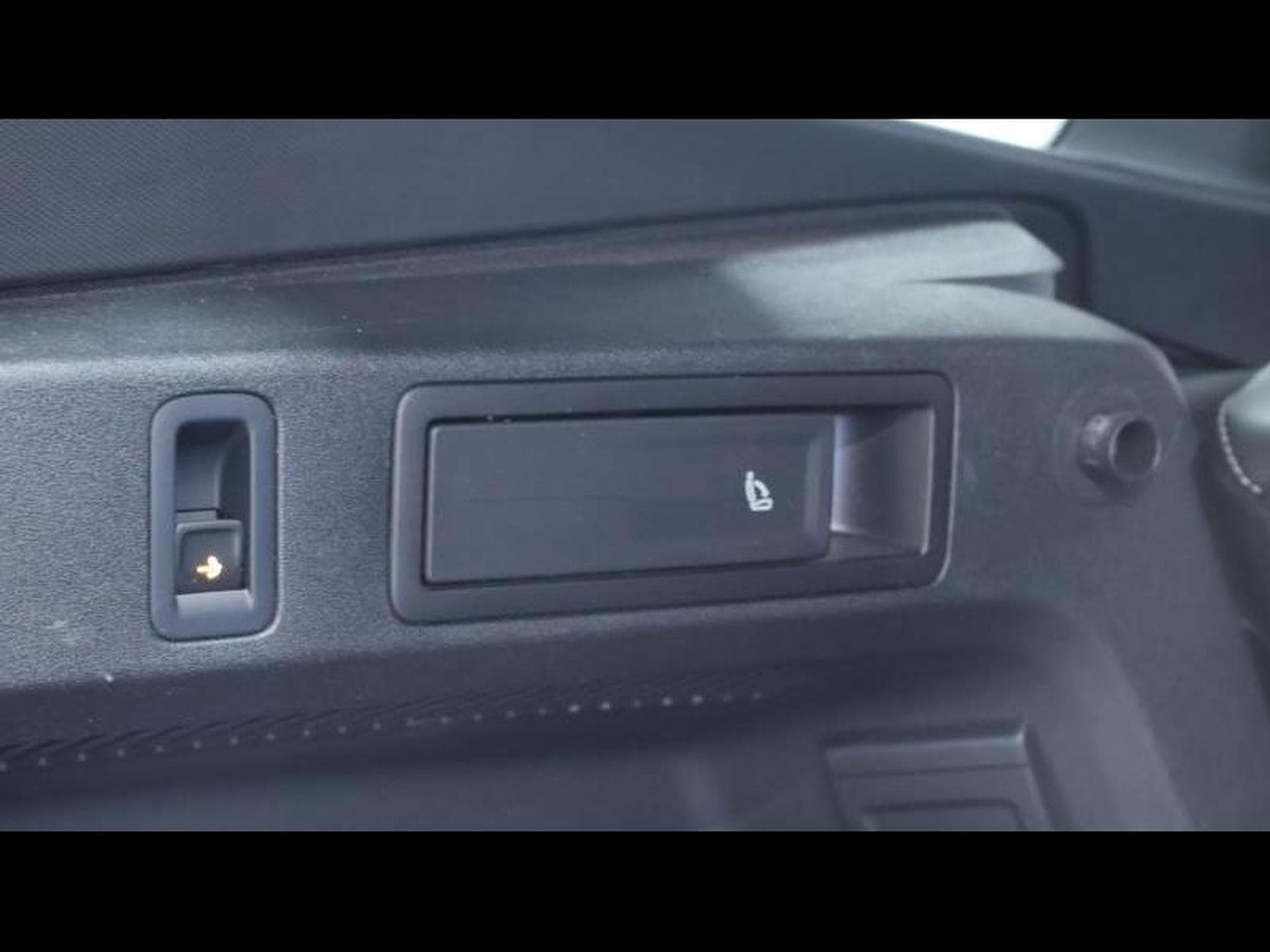 VW Tiguan New Tiguan TDi 150 R-Line Black Style DSG7 (2024) - Photo 30