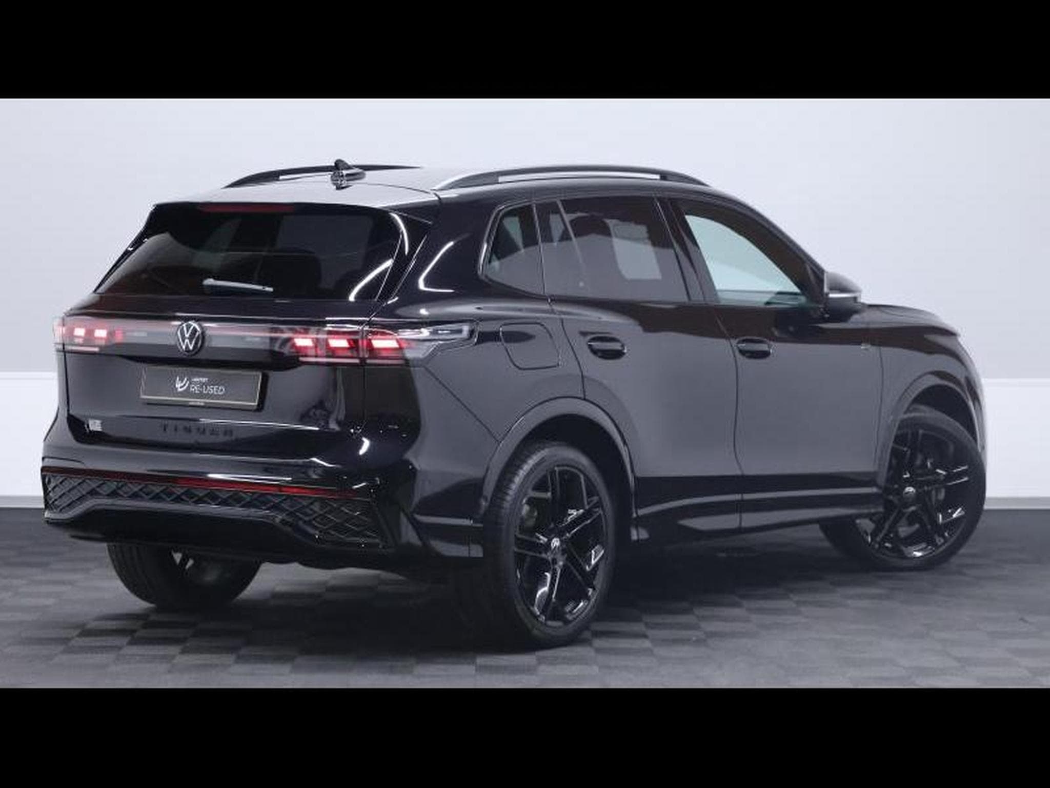 VW Tiguan New Tiguan TDi 150 R-Line Black Style DSG7 (2024) - Photo 4