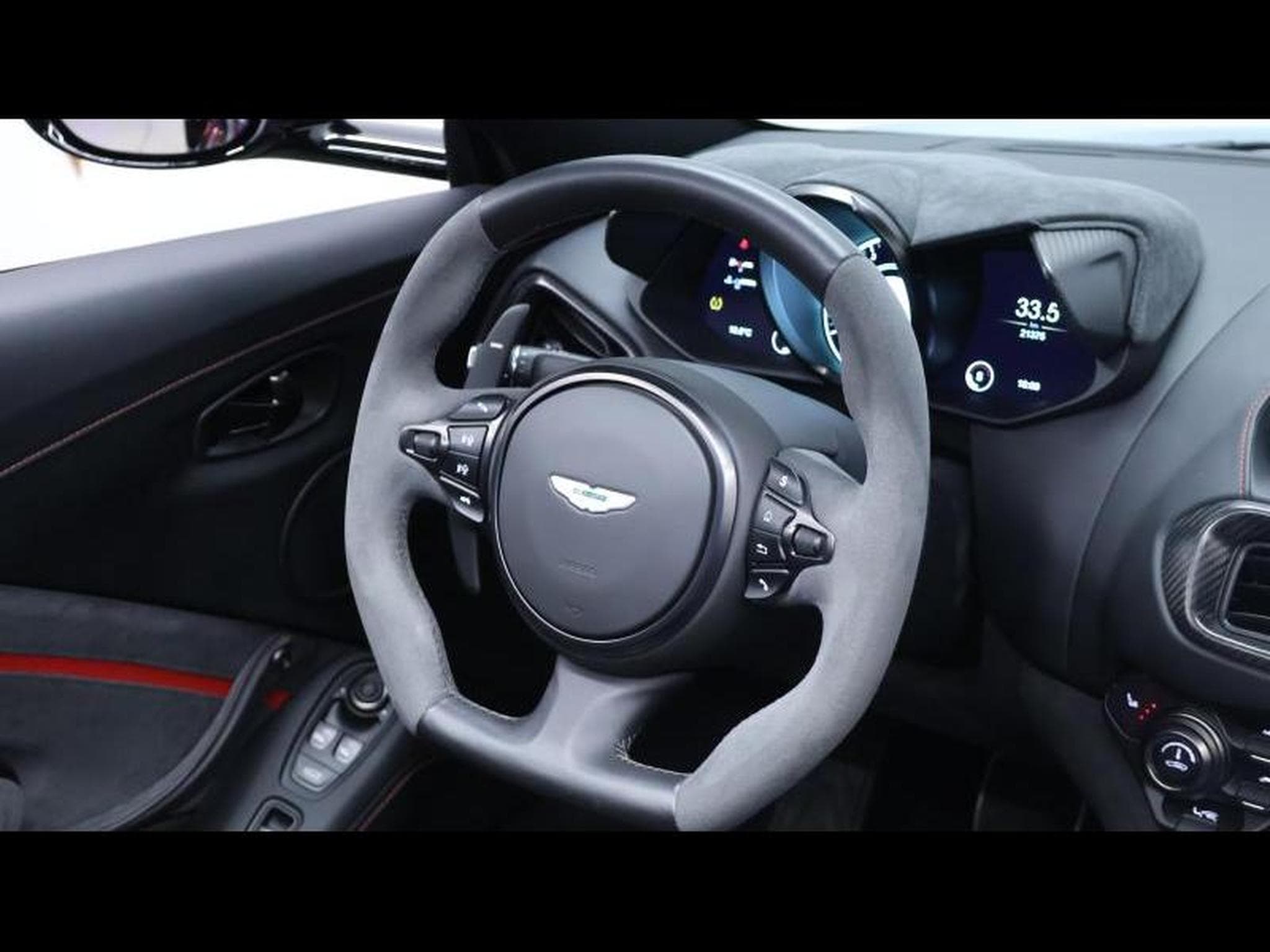 Aston-Martin V8 Vantage Roadster F1 Edition (2022) - Photo 29