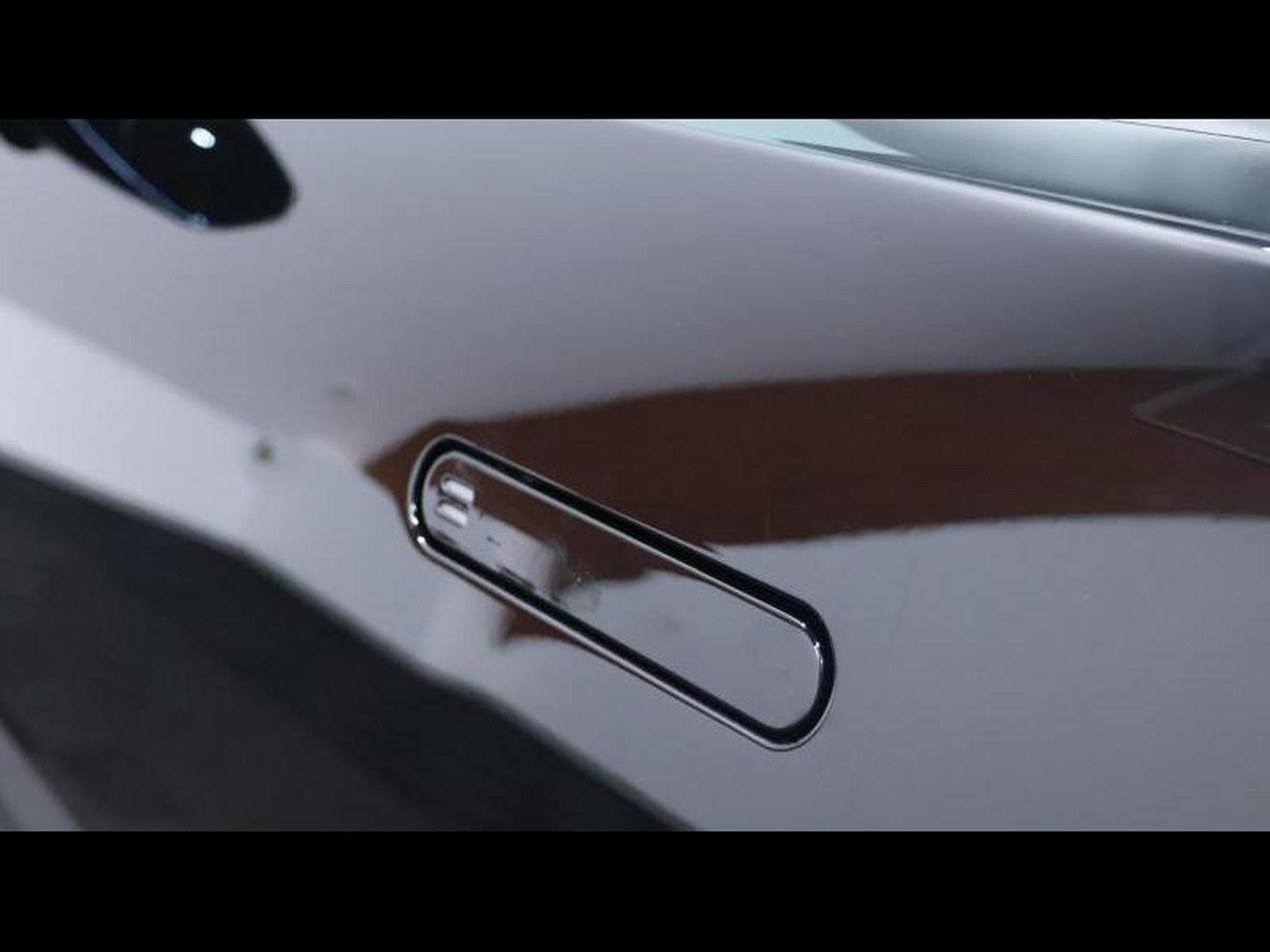 Aston-Martin V8 Vantage NEW VANTAGE V8 (2026) - Photo 22