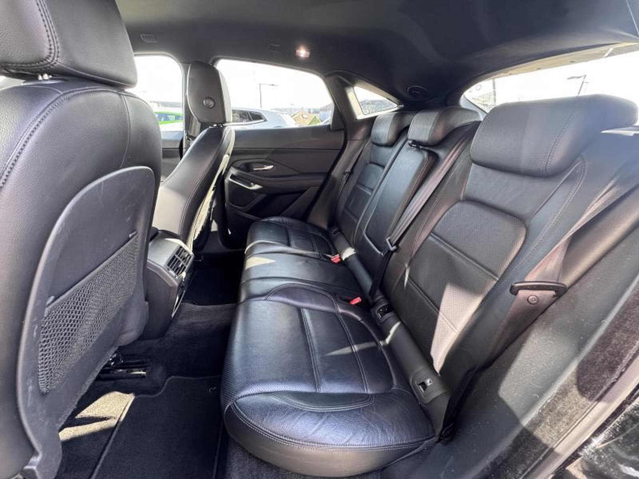 Jaguar E-Pace R-Dynamic S 2019 (2019) - Photo 8
