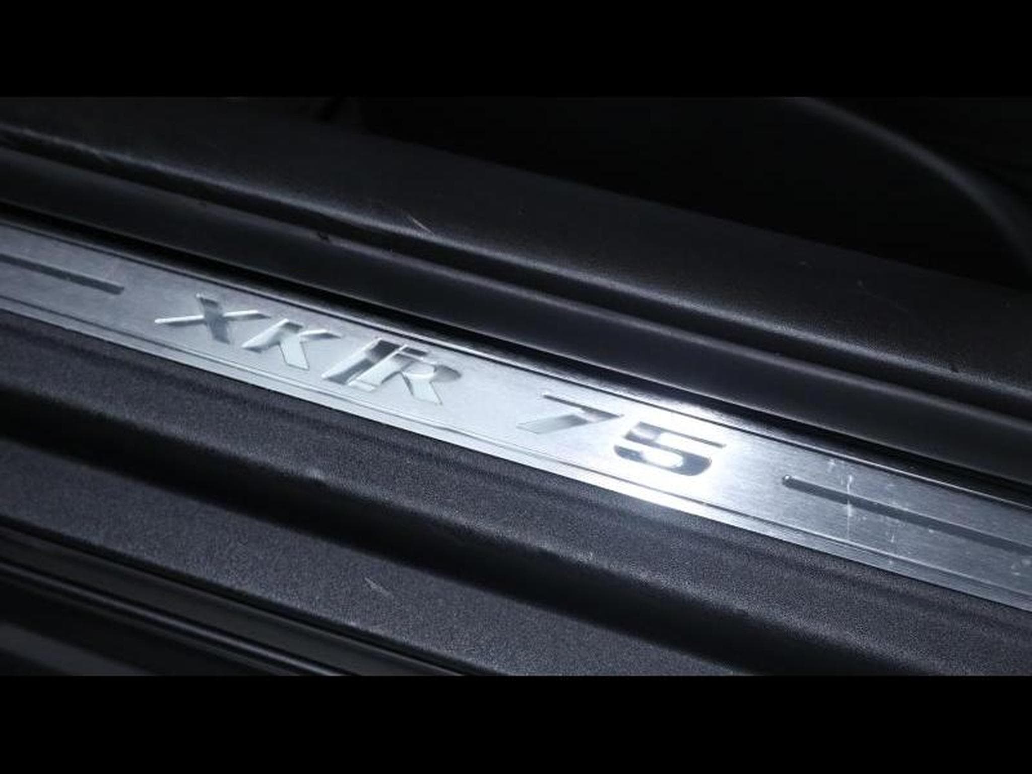 Jaguar XKR 5.0 V8 530 75th coupe * 75 exemplaires au monde * (2011) - Photo 29