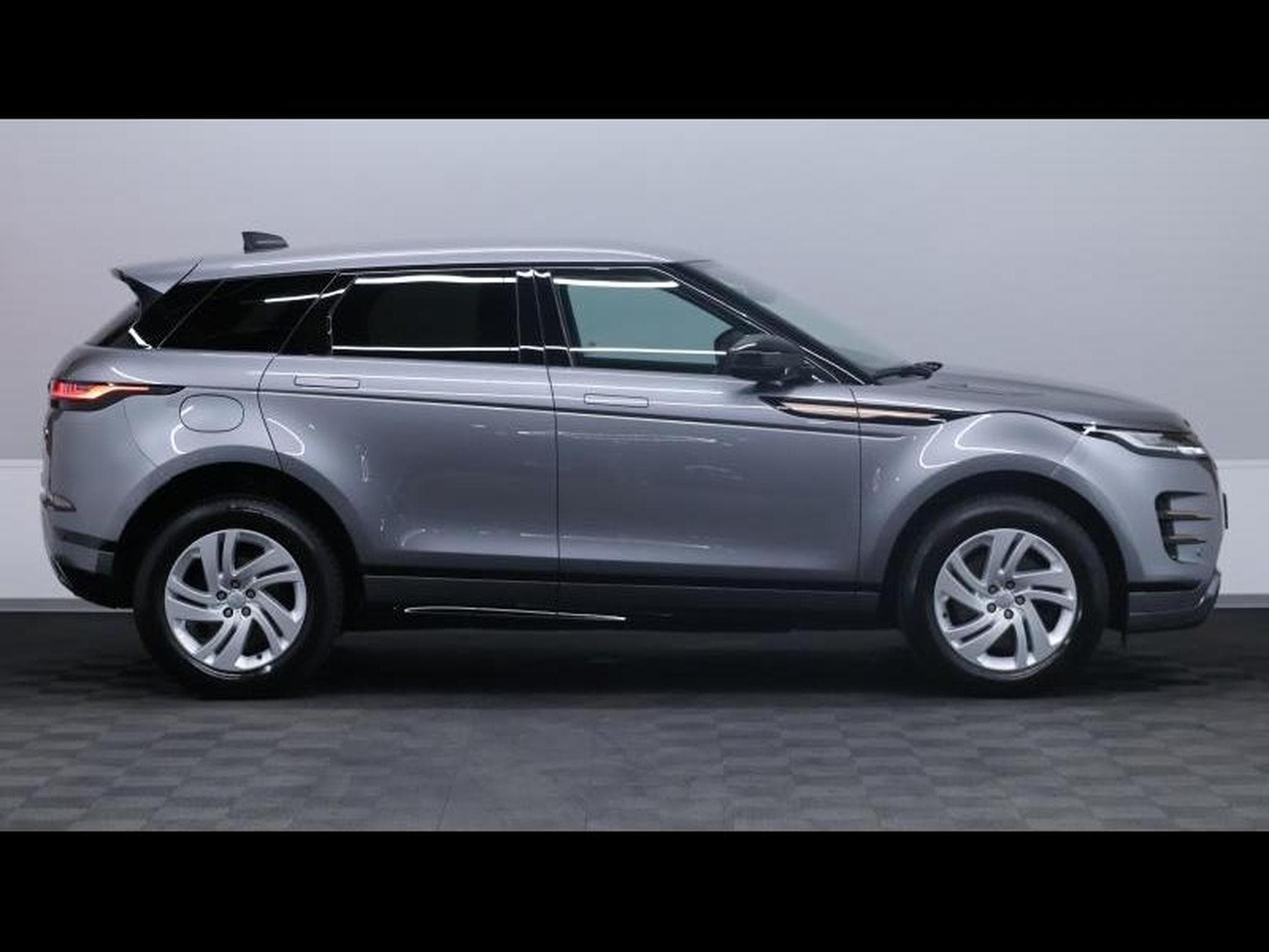 Land-Rover Range Rover Evoque D165 R-Dynamic S AWD Auto (2023) - Photo 4