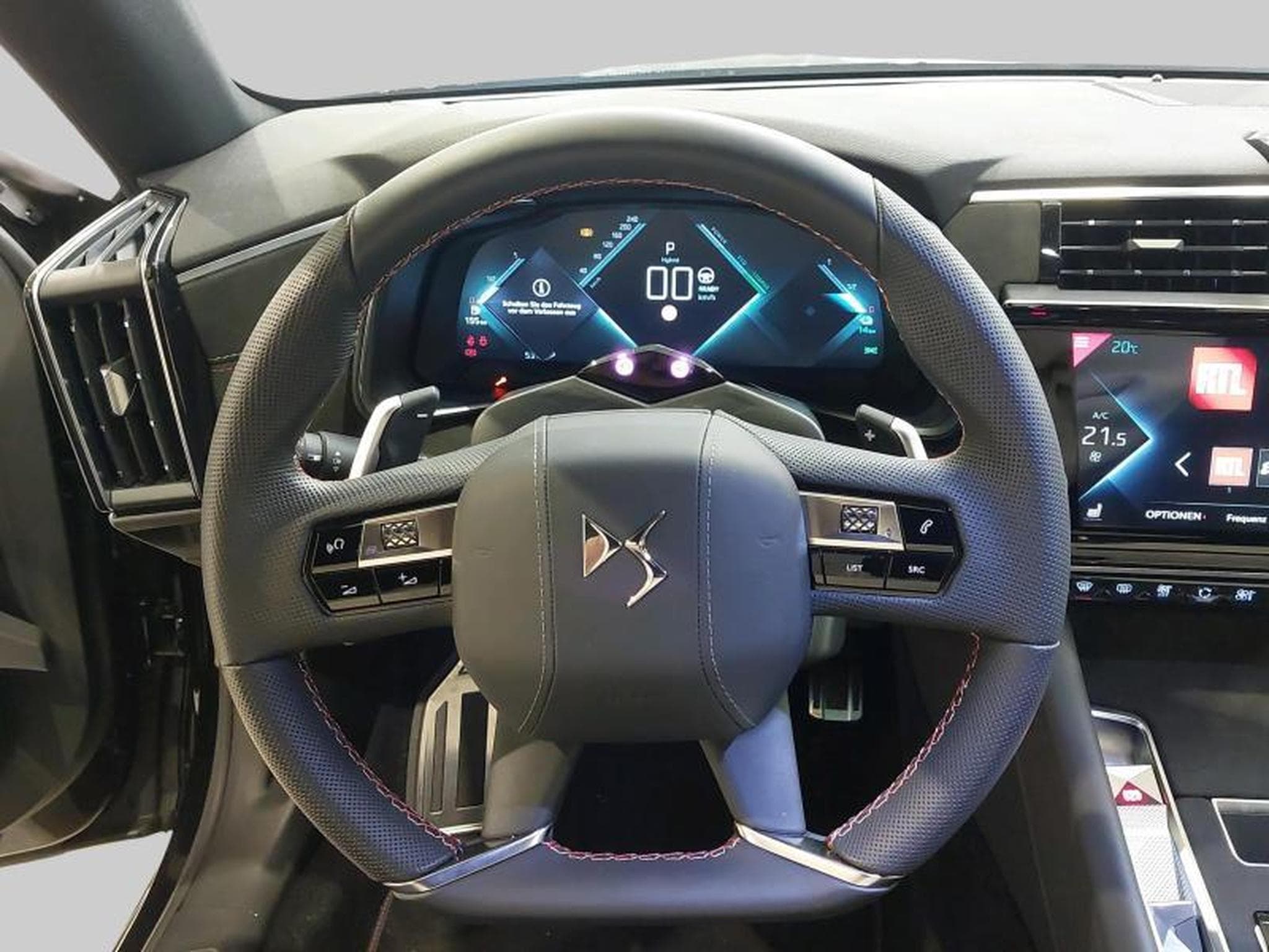 DS Automobiles DS9 E-Tense Performance Line + (2022) - Photo 14
