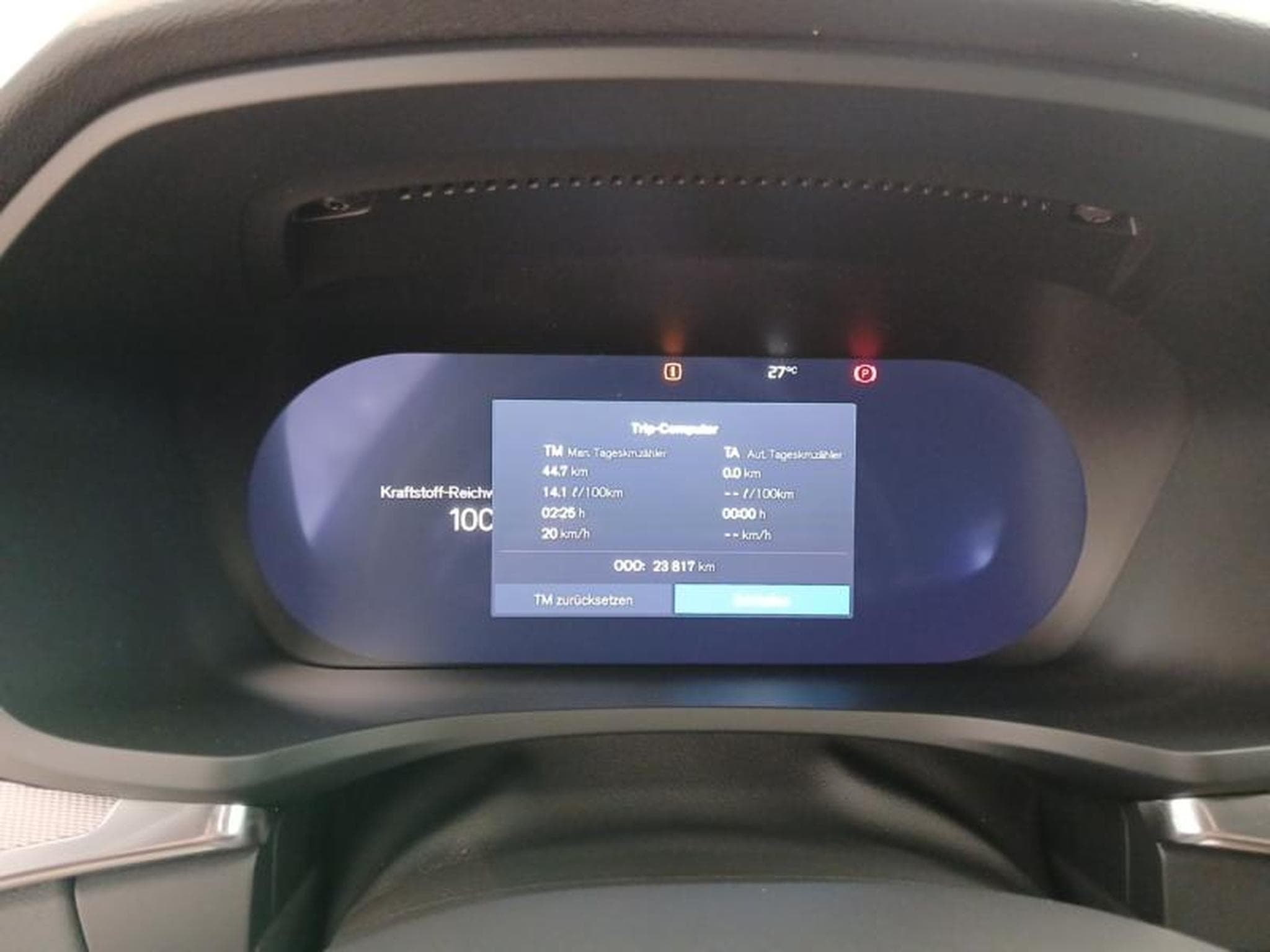 Volvo V60 B4 Plus Dark / Essence (2025) - Photo 17