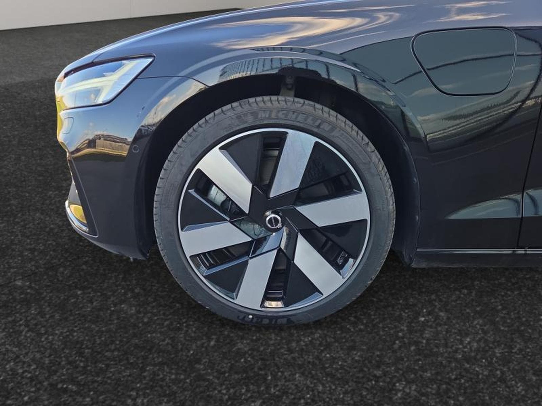 Volvo V60 T6 Plus Dark / Hybride (2025) - Photo 14