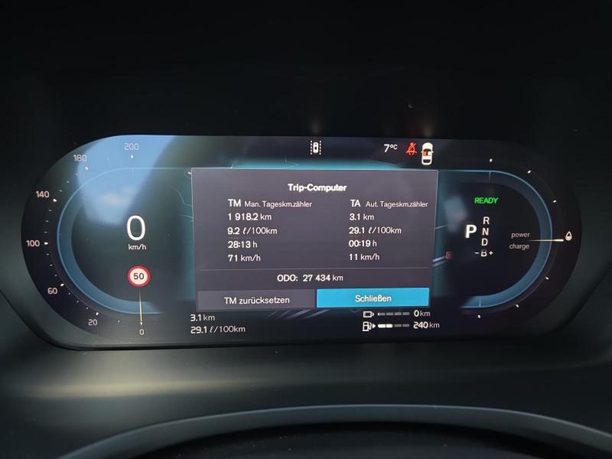Volvo V60 T6 Plus Dark / Hybride (2025) - Photo 18