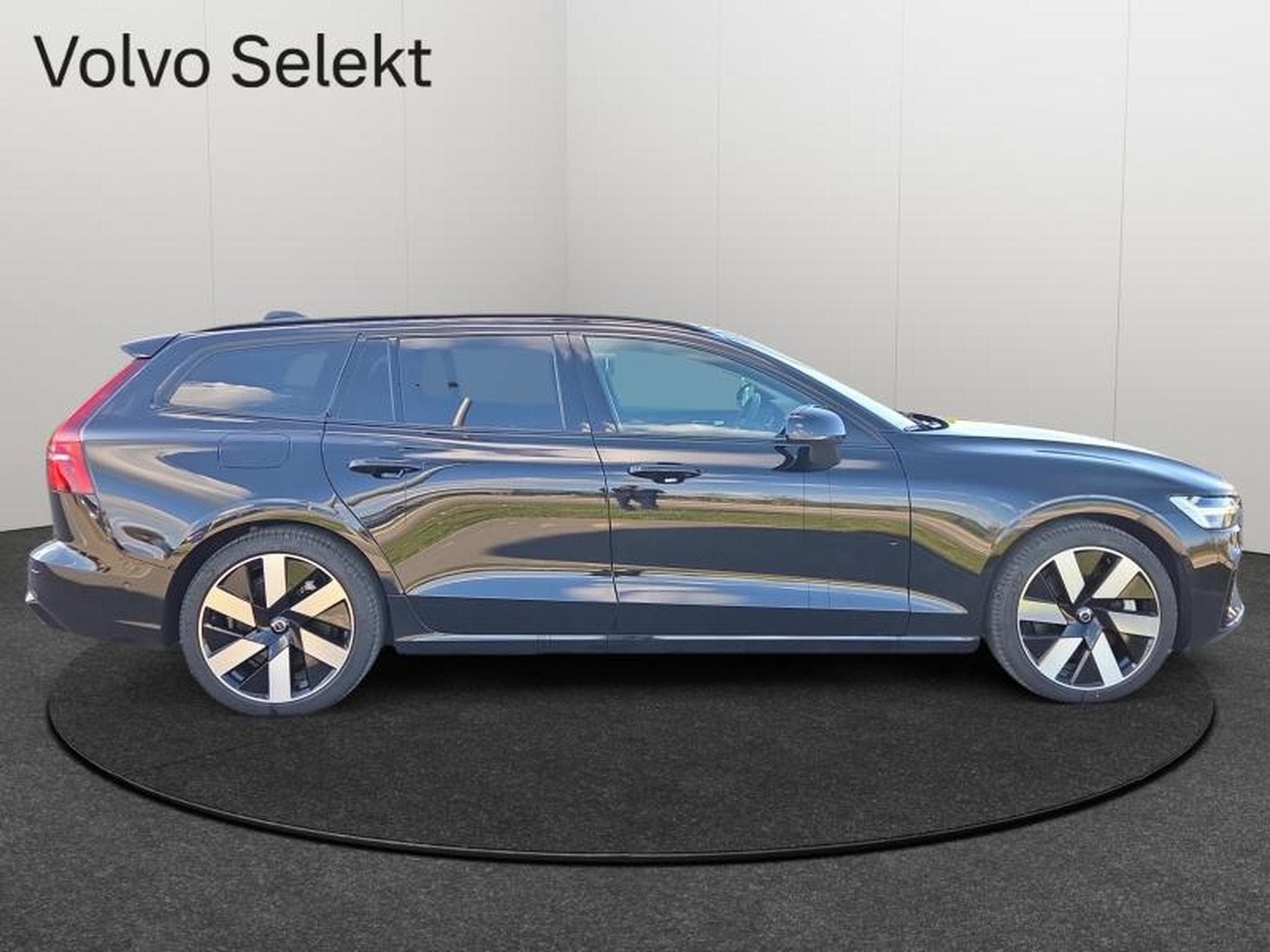 Volvo V60 T6 Plus Dark / Hybride (2025) - Photo 7