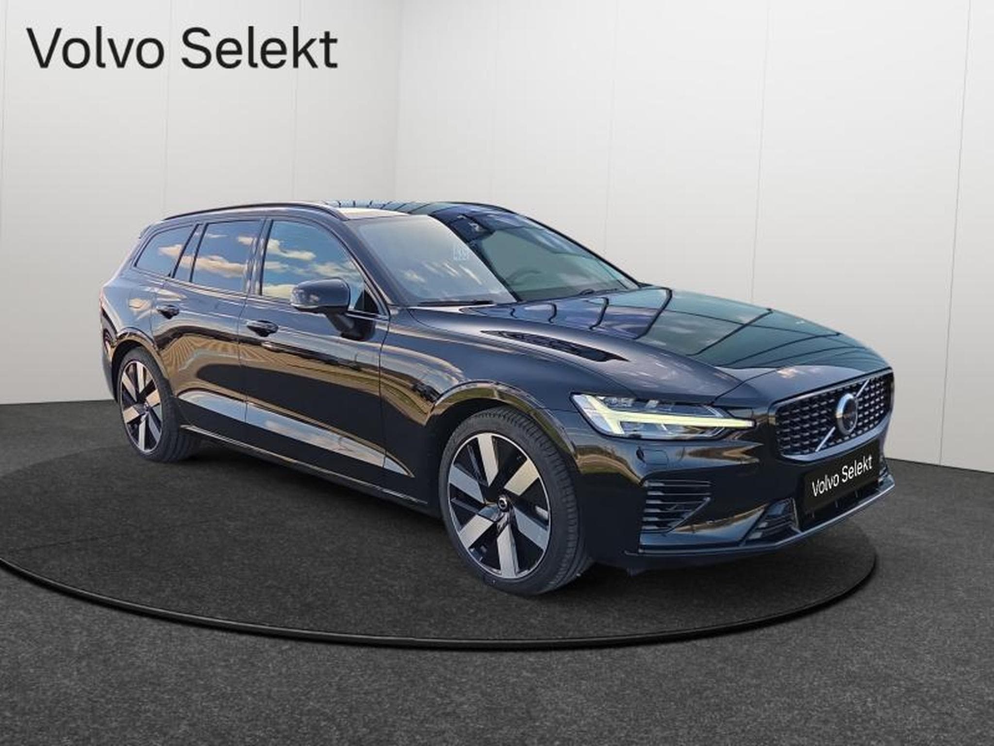Volvo V60 T6 Plus Dark / Hybride (2025) - Photo 8