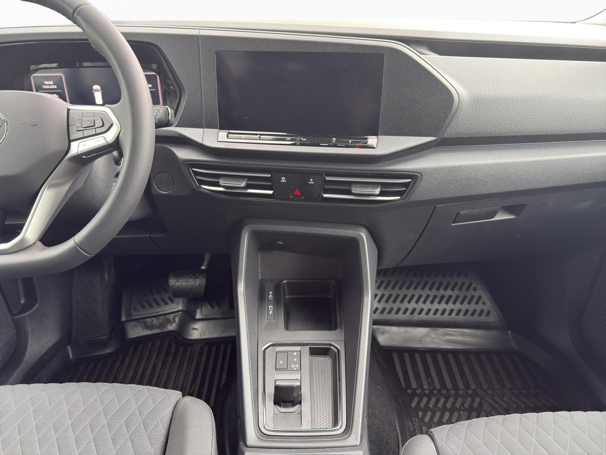 VW Caddy Life (2026) - Photo 11