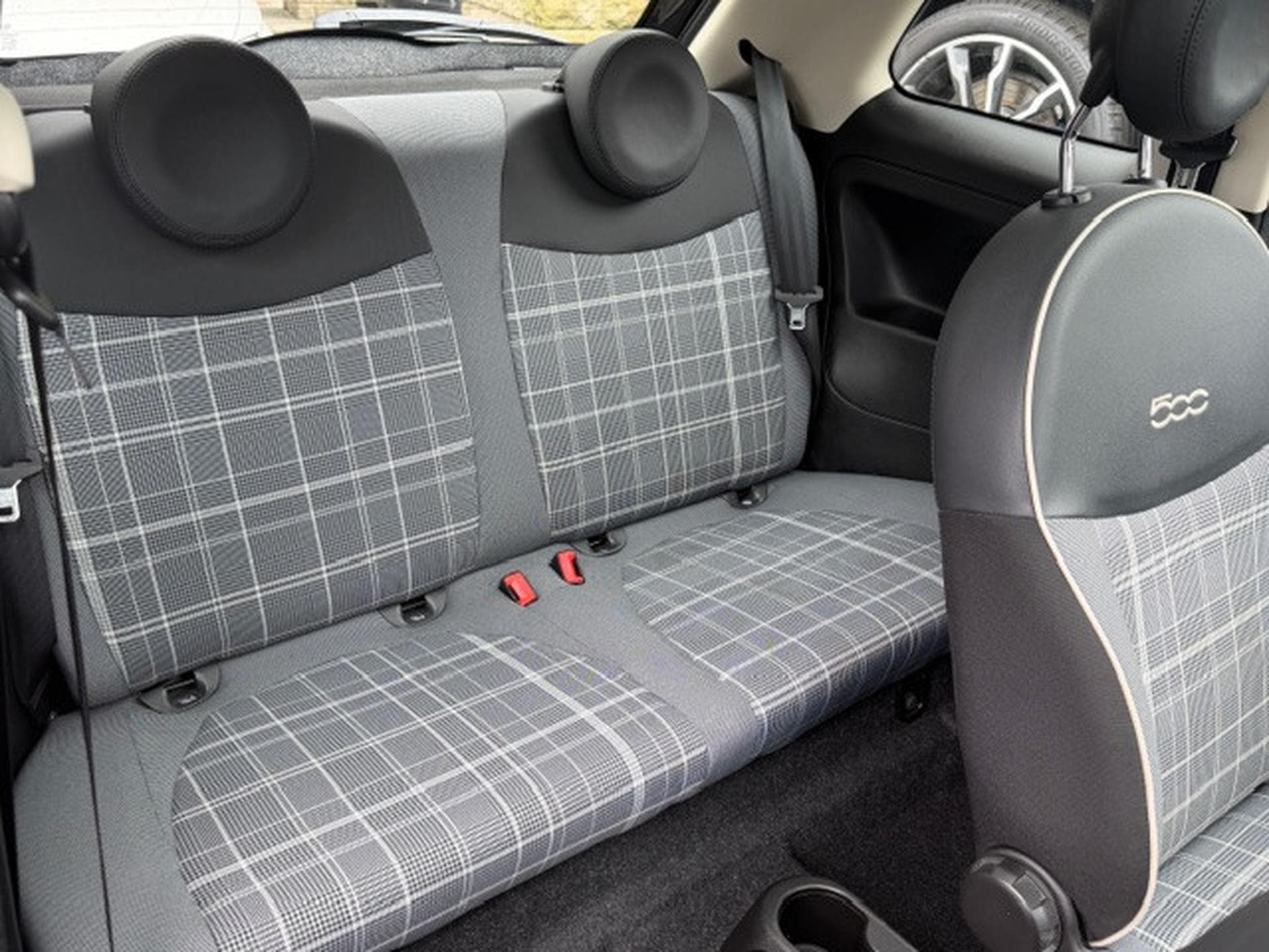 Fiat 500 1.2 Lounge (2018) - Photo 4