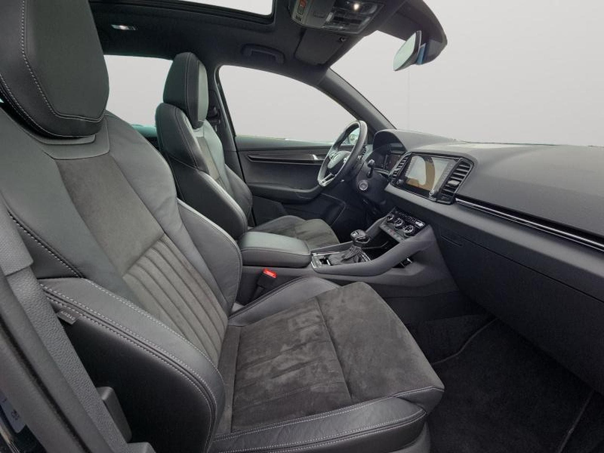 Skoda Karoq Sportline/DSG/LED/NAVI/AHK (2022) - Photo 13