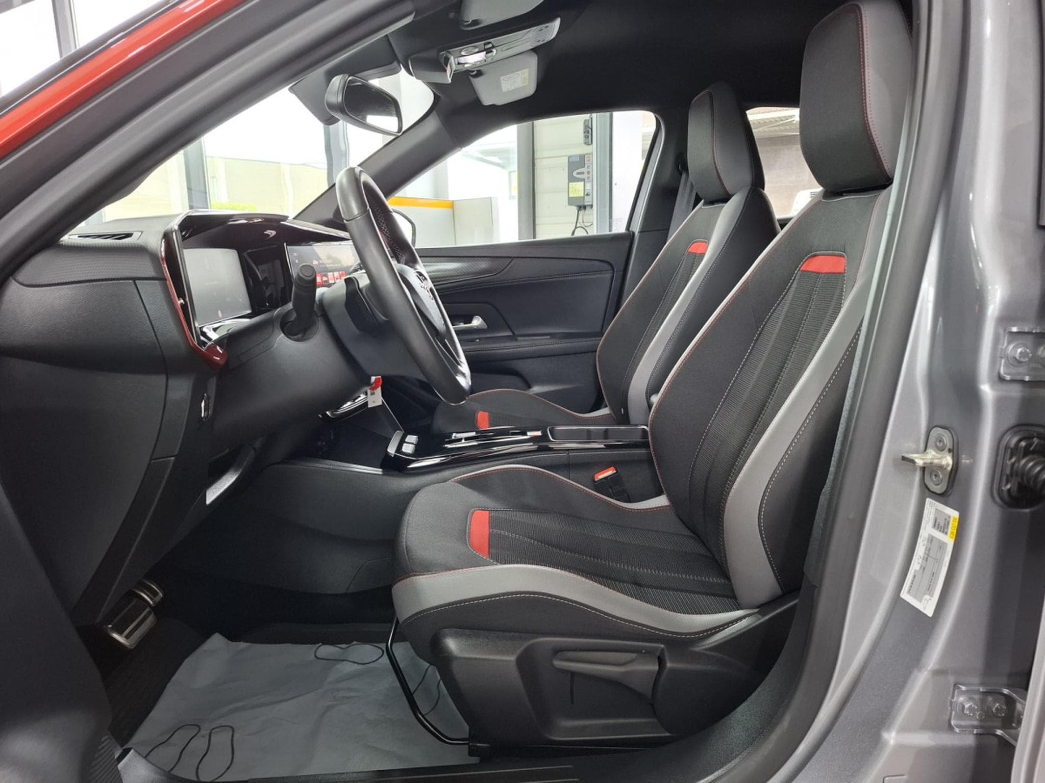 Opel Mokka GS LINE 130 AT8,1 HAND, NAVI , LED, CAMERA, CUIR, CARBON (2022) - Photo 11