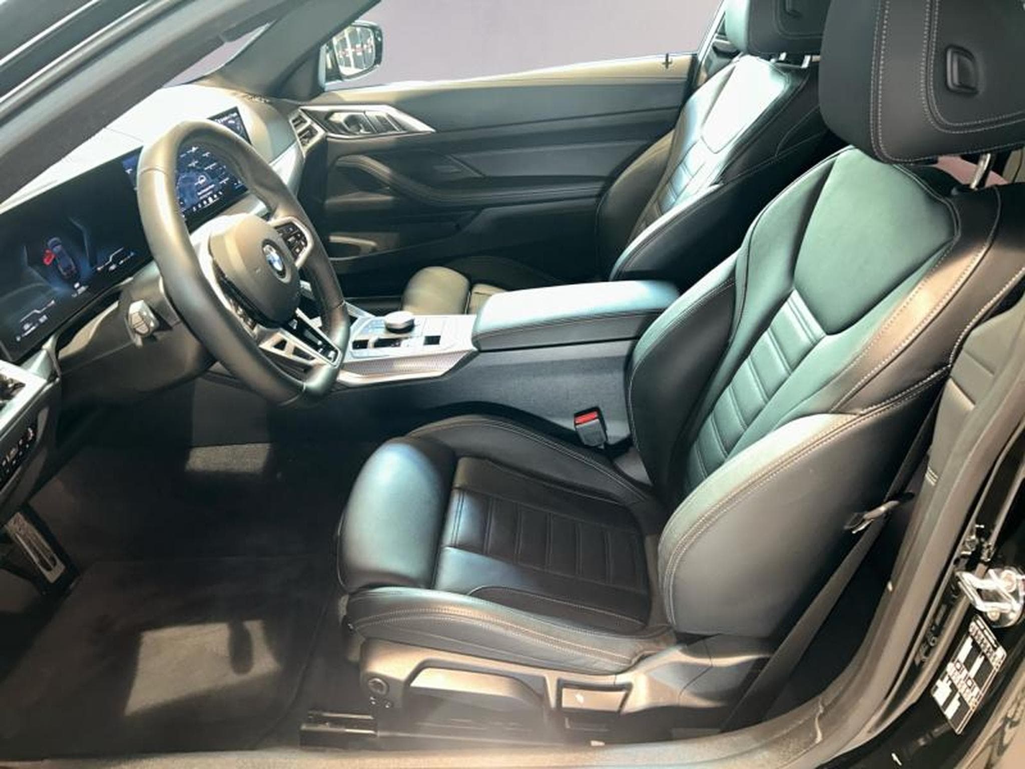 BMW 420 420i Coupé M Sport (2025) - Photo 9