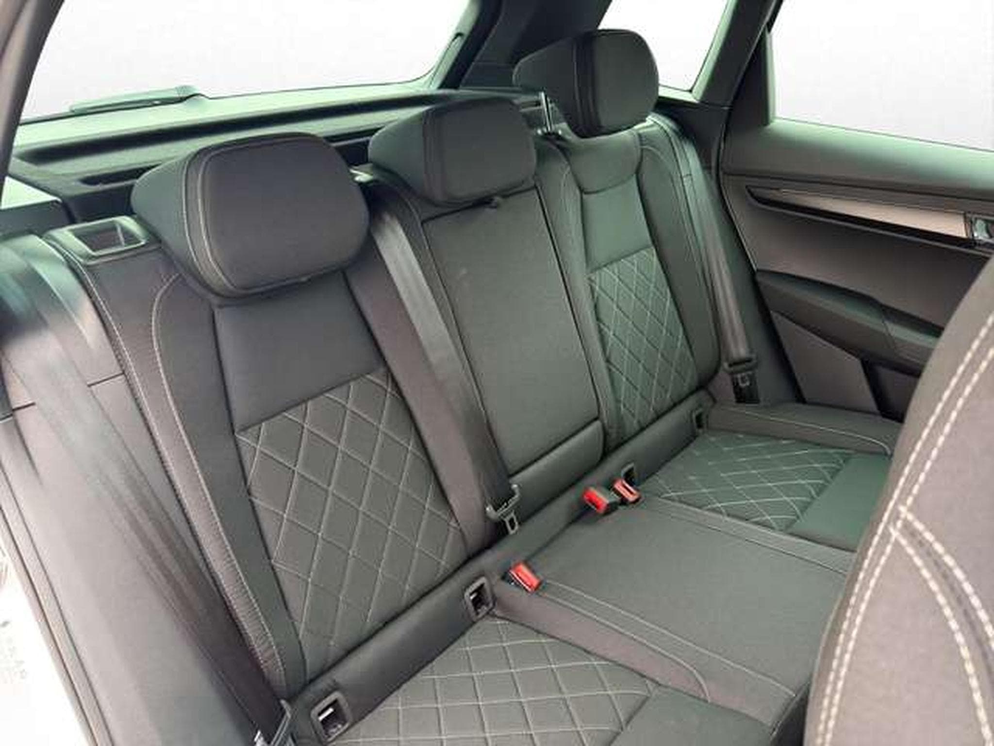 Skoda Karoq Sportline 1.5 DSG/ACC/AHK/FHZ/5-J Garantie (2026) - Photo 19