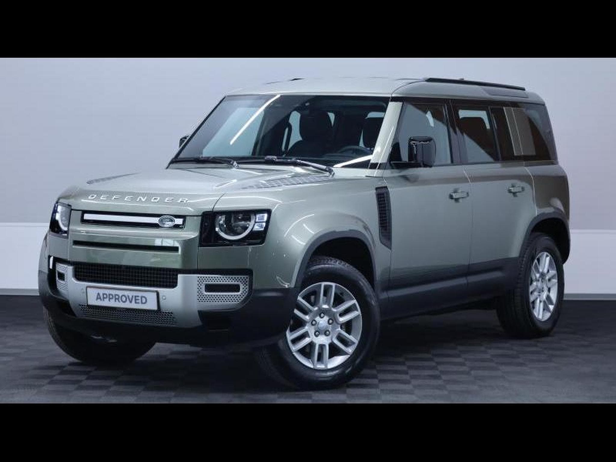 Land-Rover Defender 110 S D200 AWD Auto (2025) - Photo 1