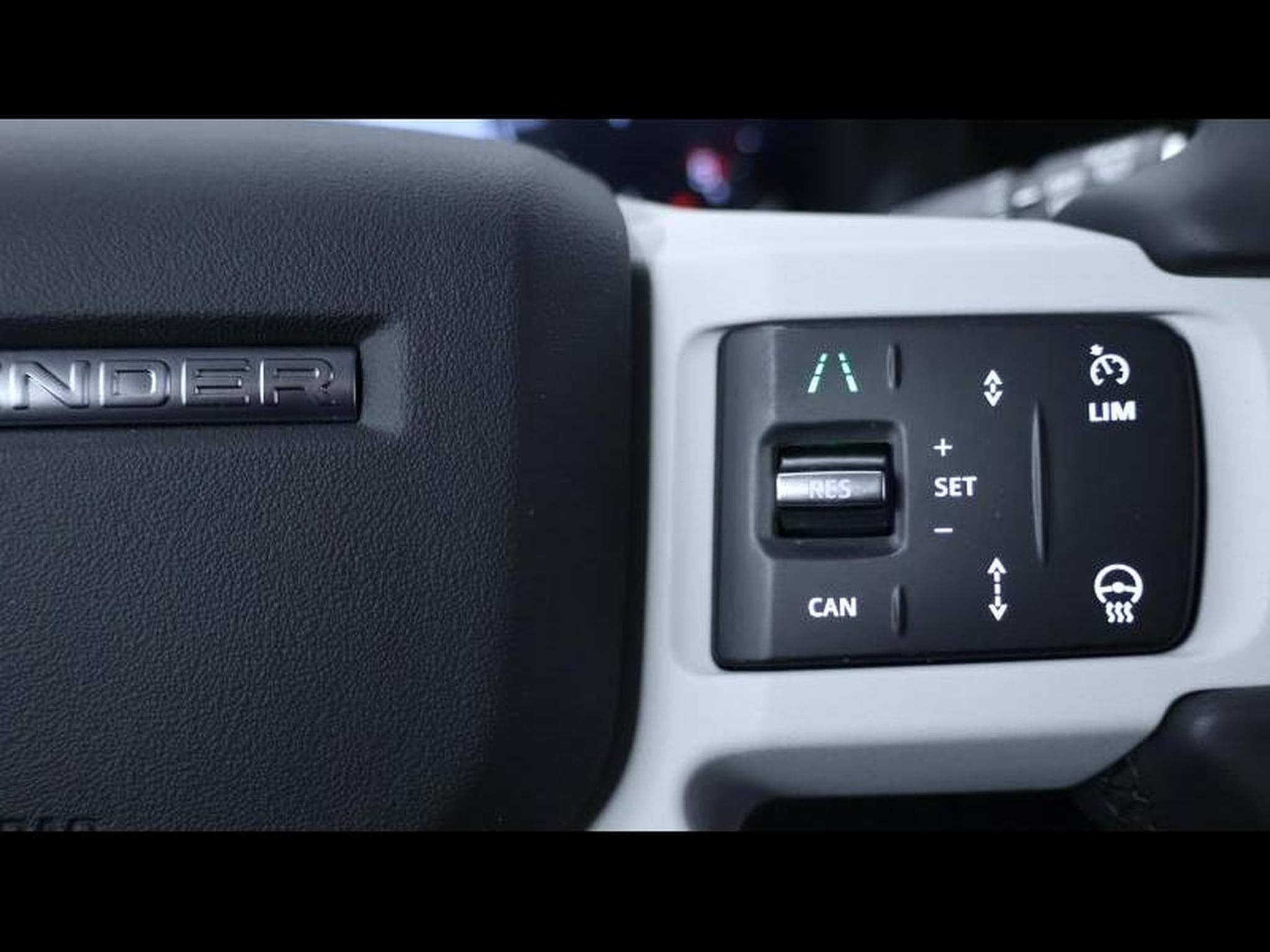 Land-Rover Defender 110 S D200 AWD Auto (2025) - Photo 18
