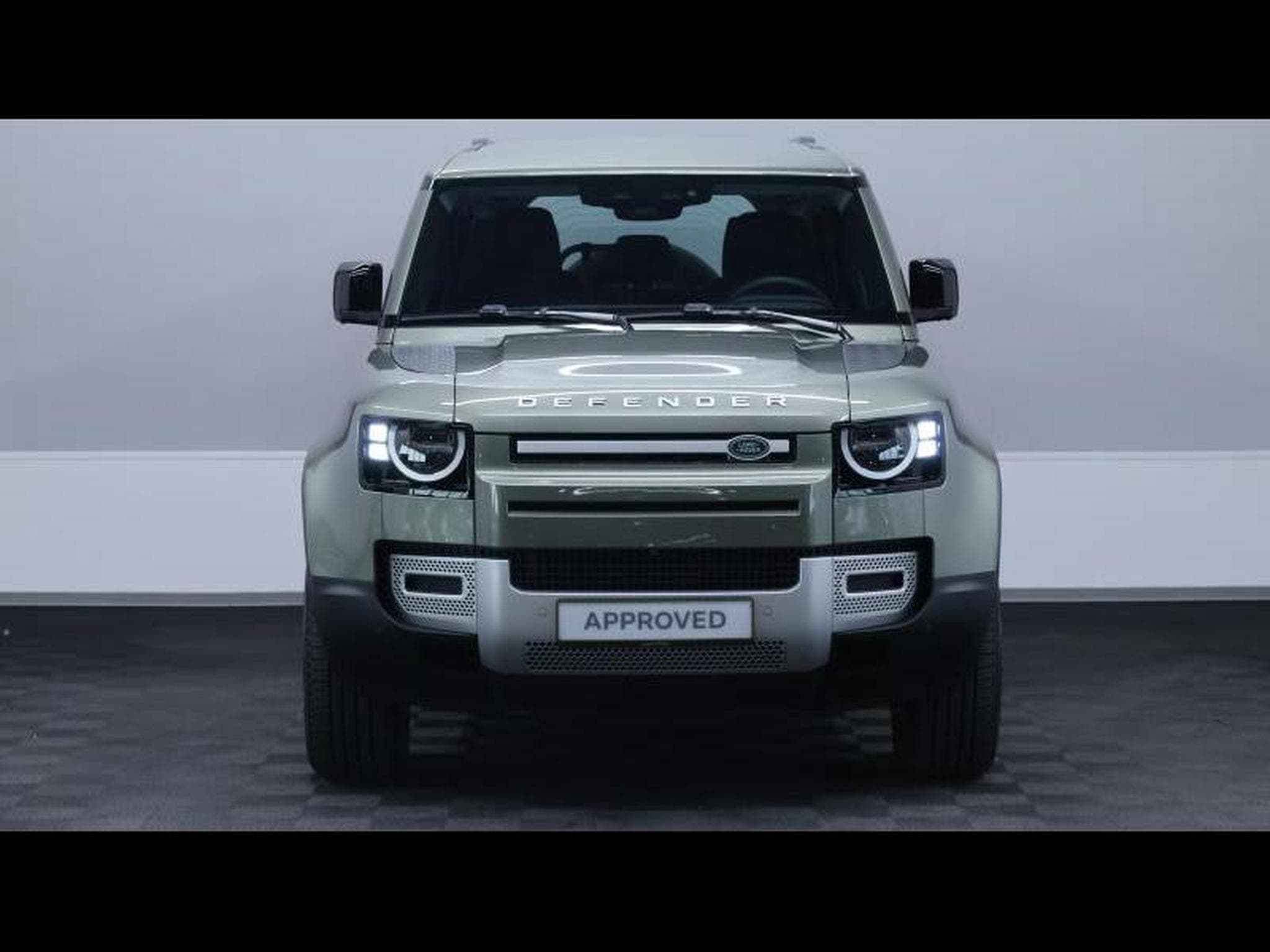 Land-Rover Defender 110 S D200 AWD Auto (2025) - Photo 2