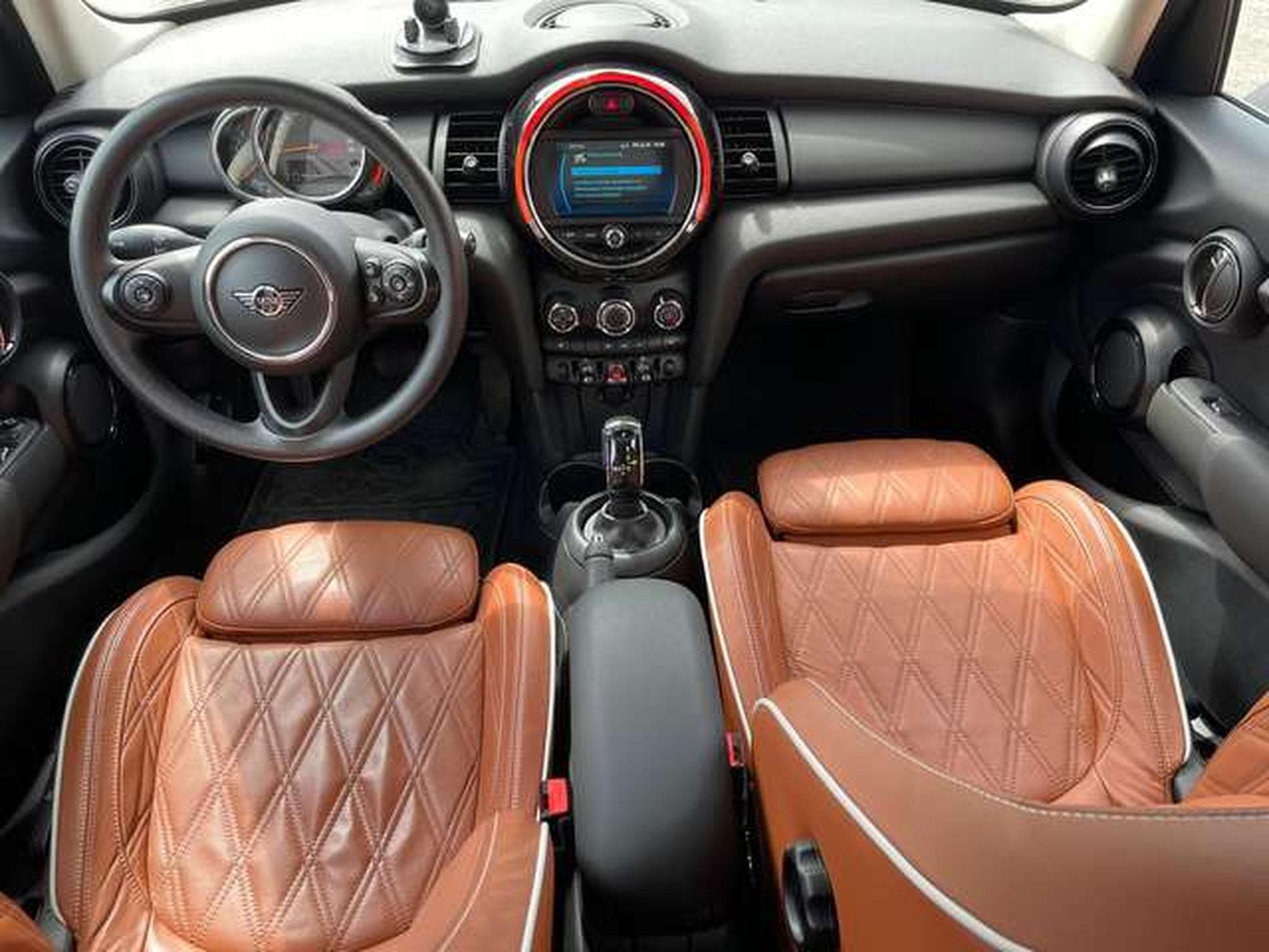 MINI Cooper Mini One Aut. - JUSQU'A 4 ANS DE GARANTIE (2019) - Photo 11