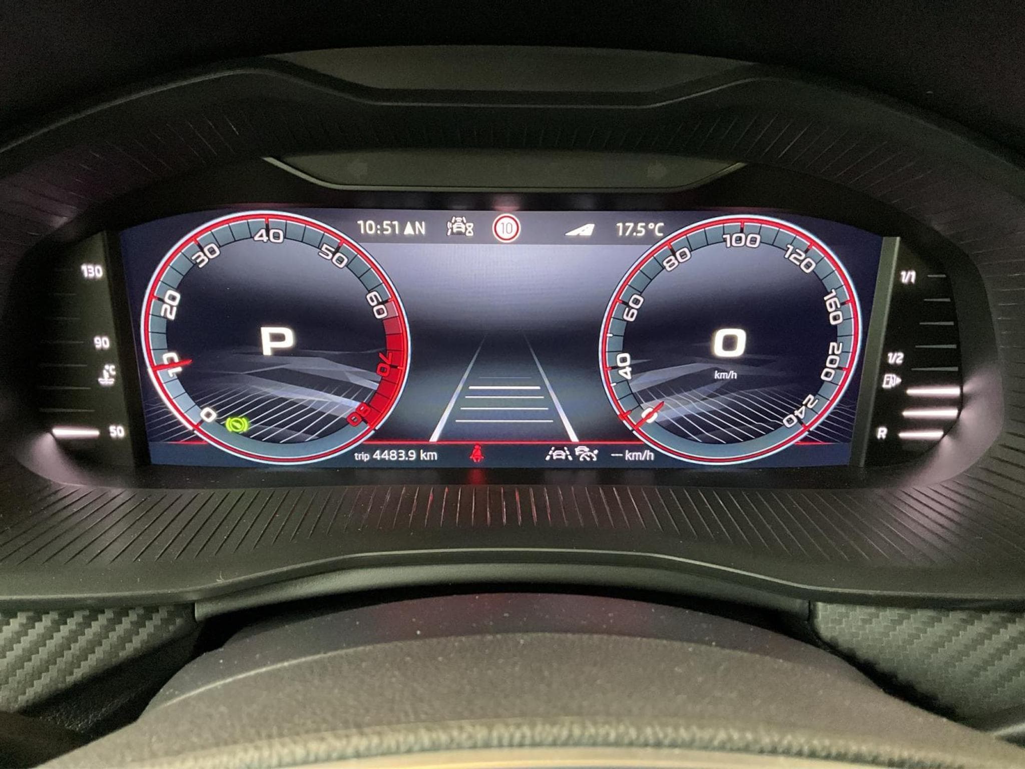 Skoda Kamiq Monte-Carlo+DSG+Pano+LED (2025) - Photo 11