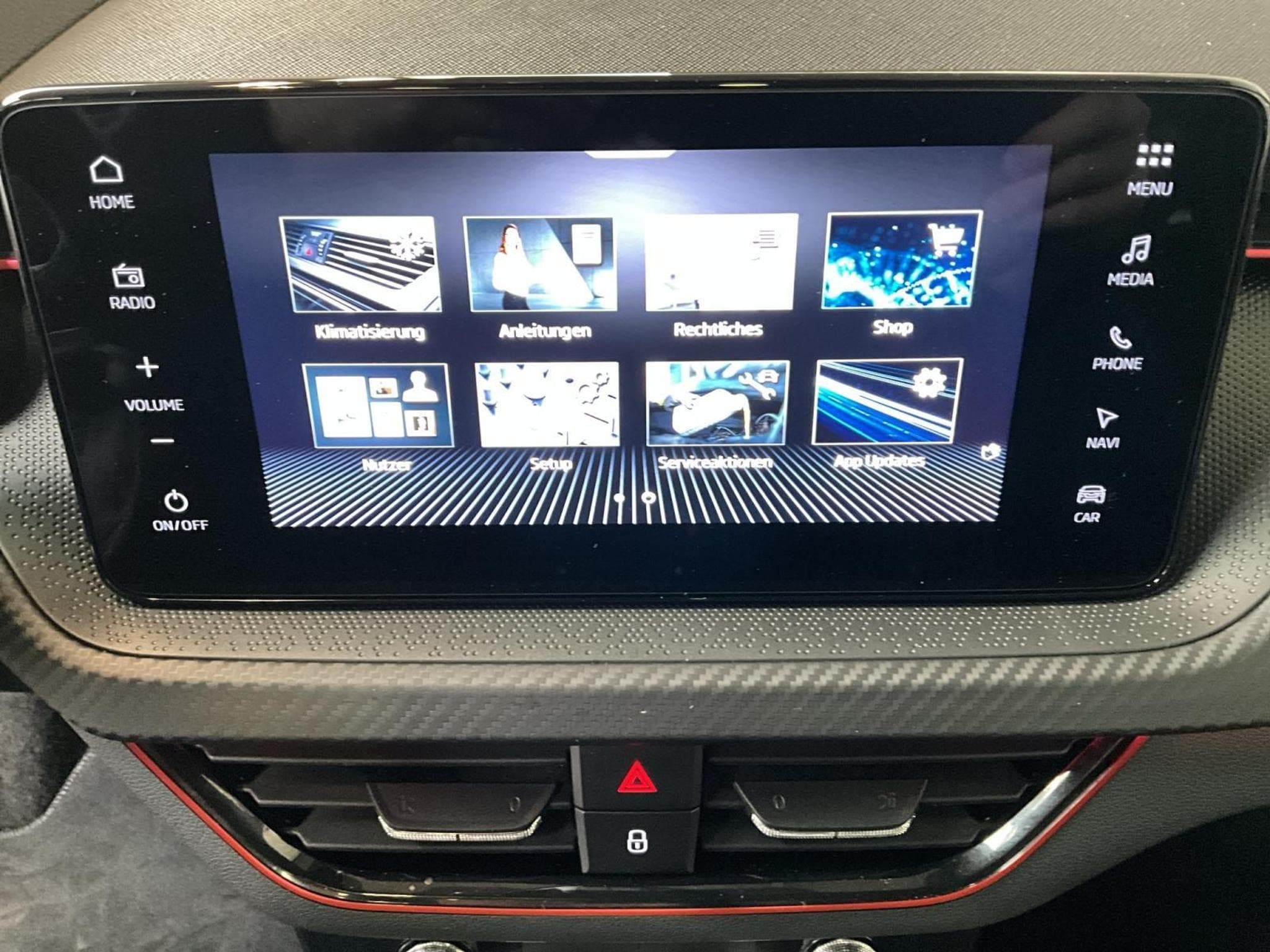 Skoda Kamiq Monte-Carlo+DSG+Pano+LED (2025) - Photo 20