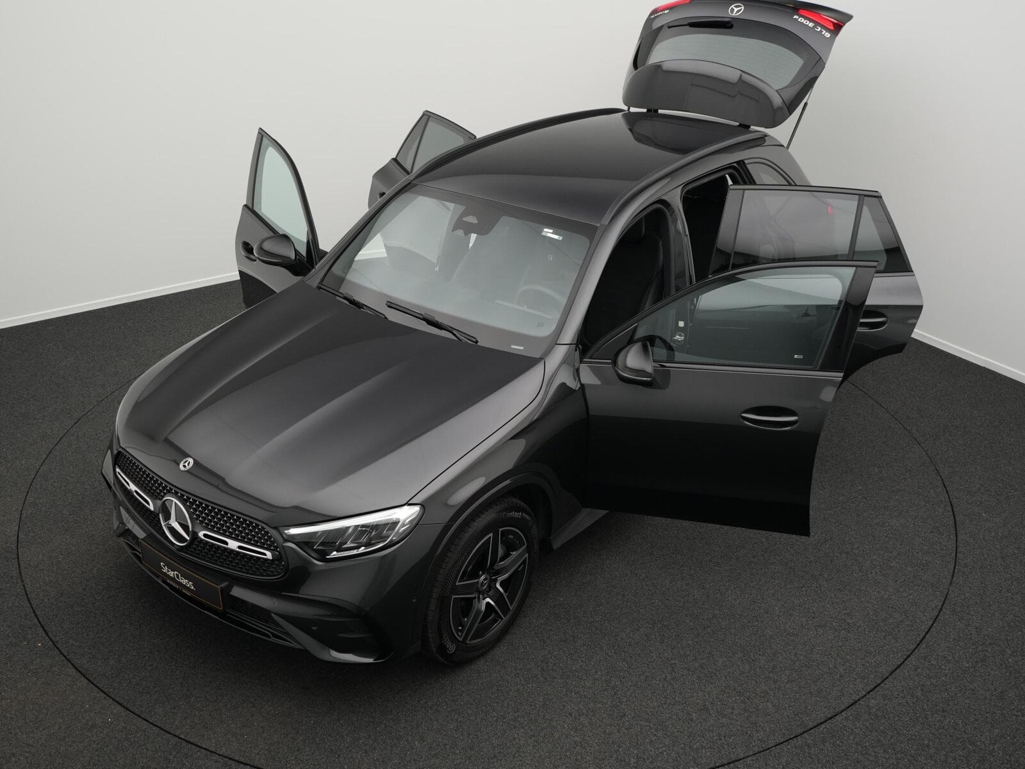 Mercedes GLC 300 d 4M AMG-Line LED+Kamera+AHK+Night+Memo (2025) - Photo 12