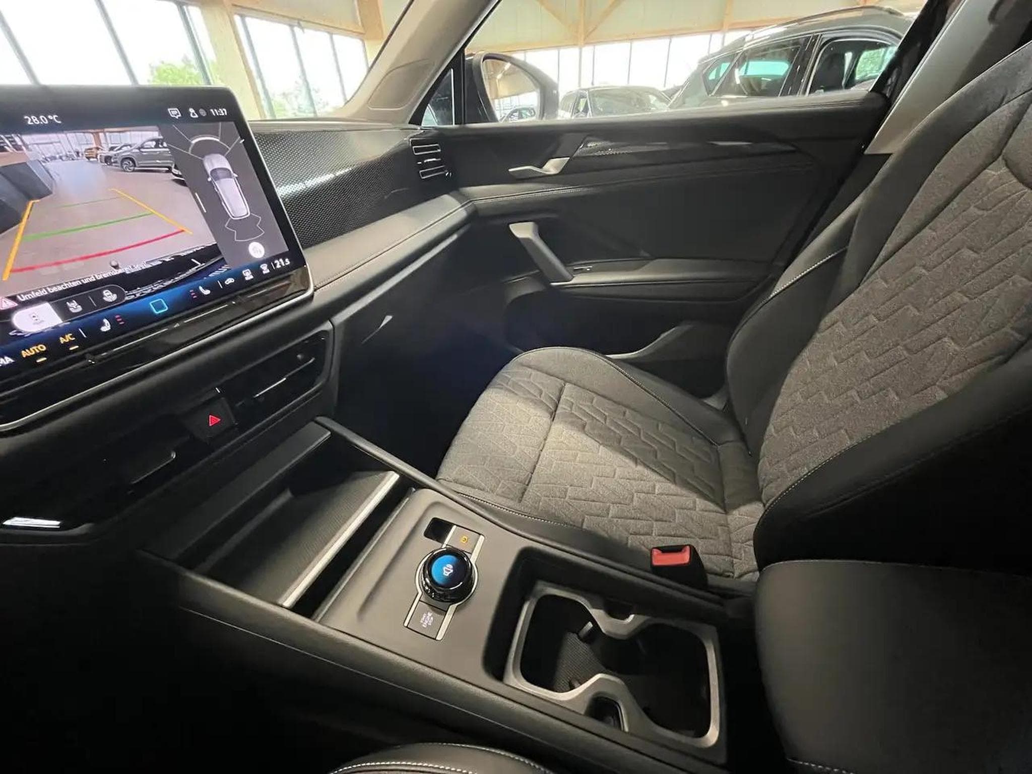 VW Tiguan (2025) - Photo 18