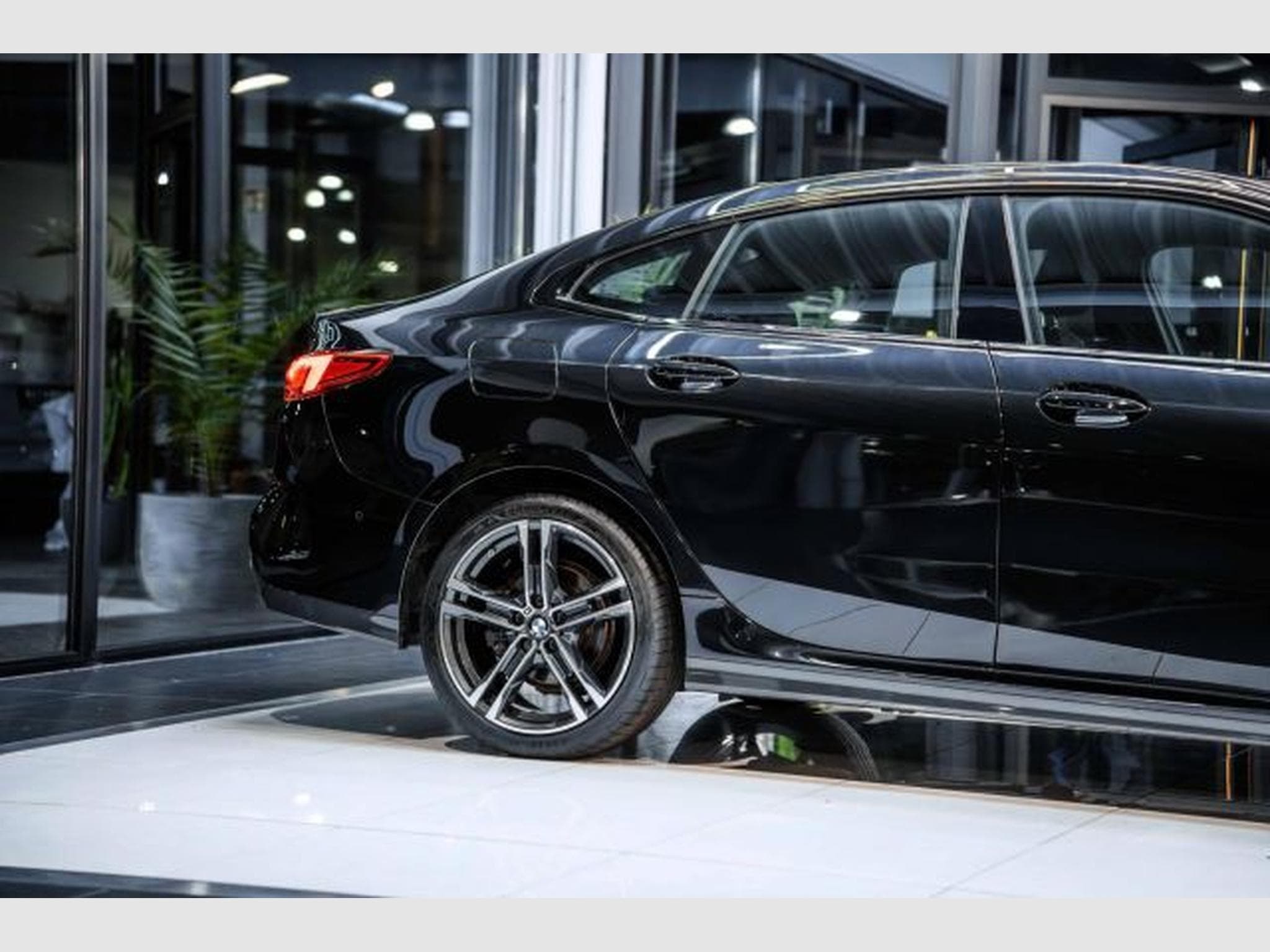 BMW 218 218i Gran Coupe M-Sport NAVI LED RFK Ambiente (2024) - Photo 8
