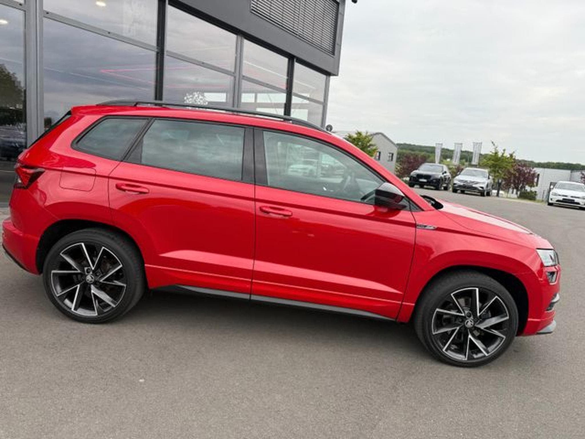 Skoda Karoq Karoq 2.0TSI Sportline 4x4 DSG Pano 19" Kamera (2020) - Photo 4