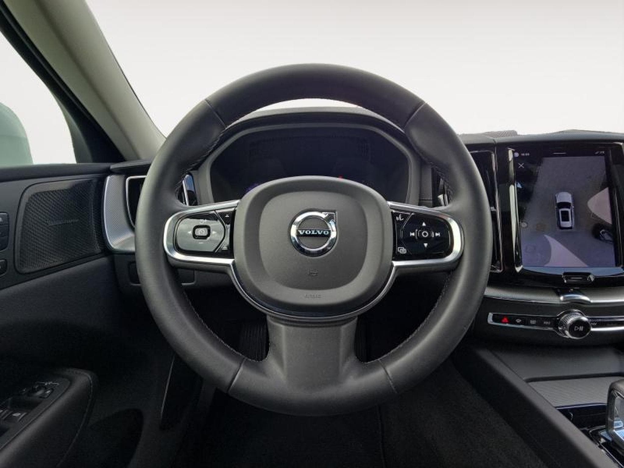 Volvo XC60 B4 Ultimate Bright / Essence (2022) - Photo 17