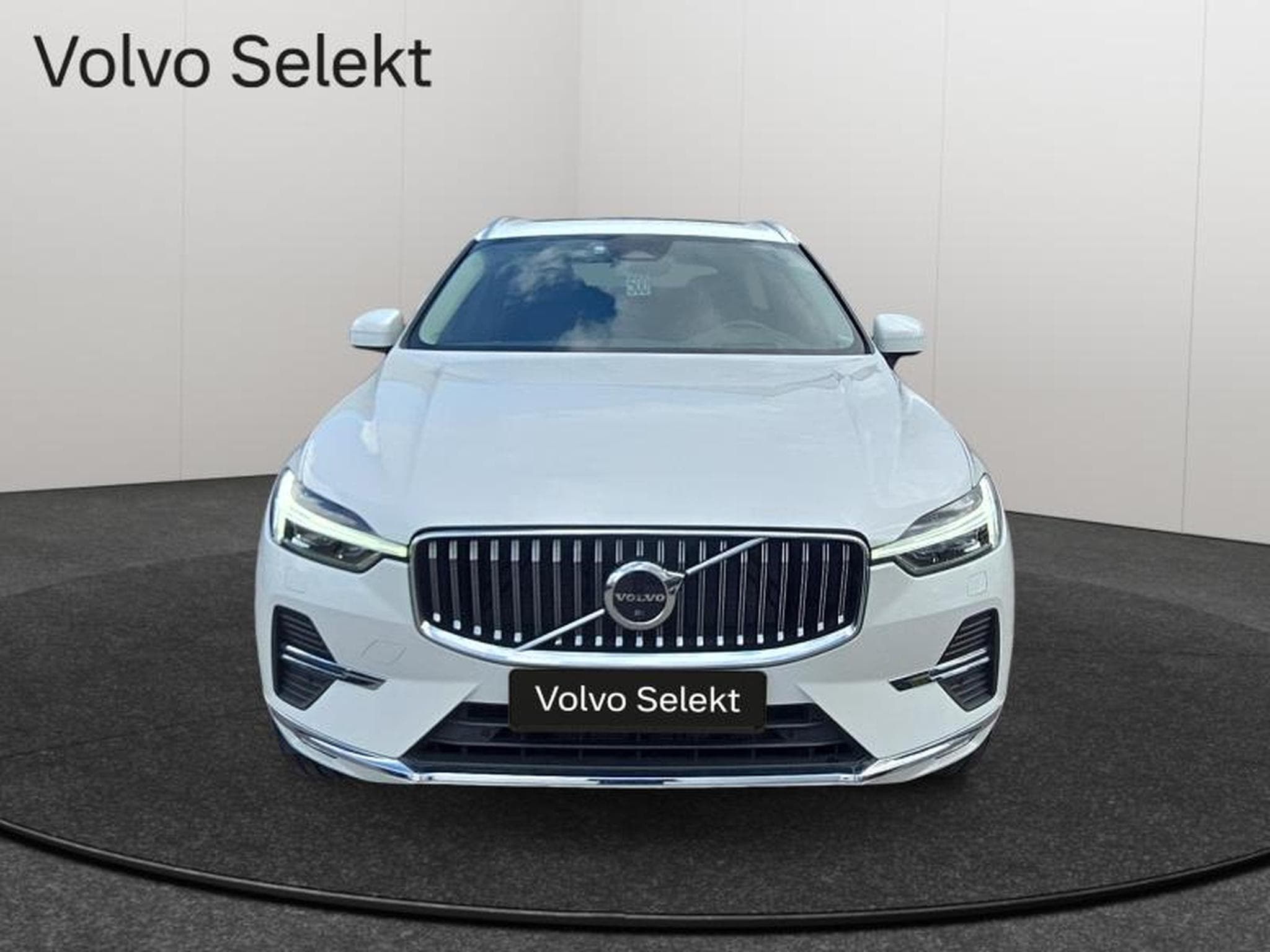 Volvo XC60 B4 Ultimate Bright / Essence (2022) - Photo 4