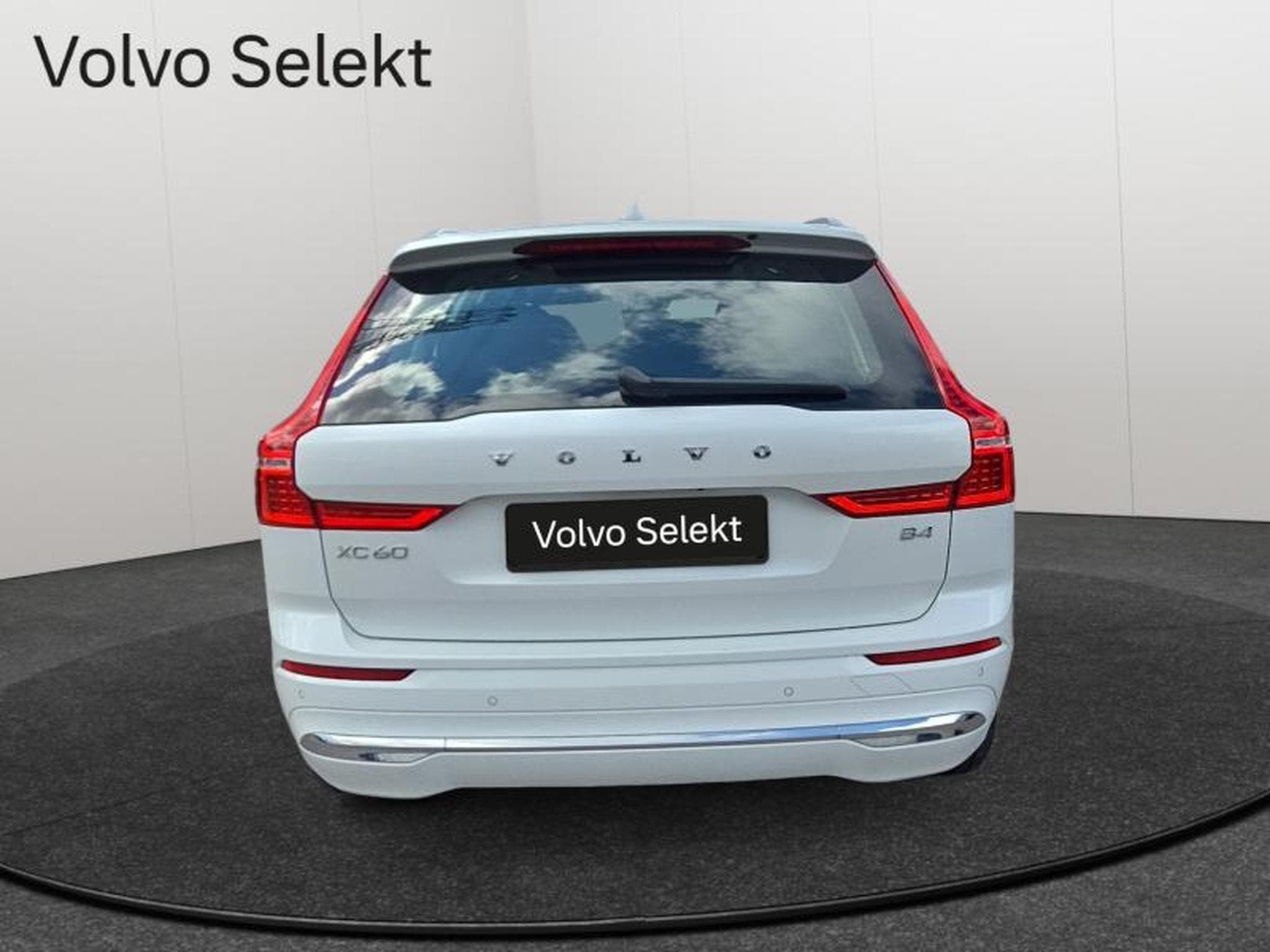 Volvo XC60 B4 Ultimate Bright / Essence (2022) - Photo 7