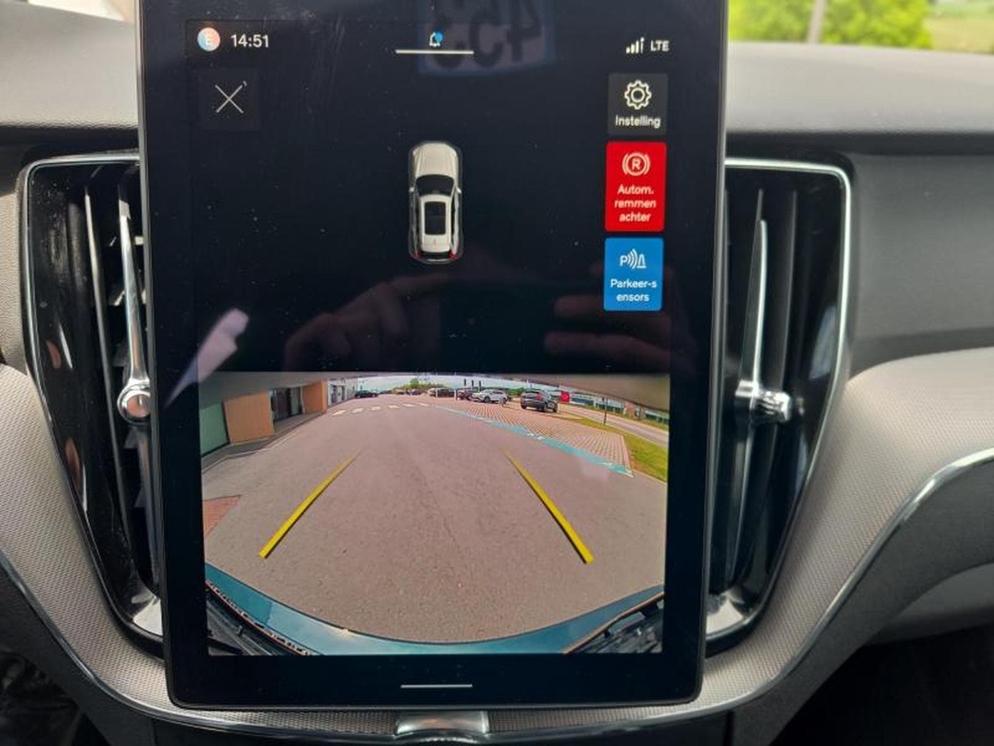 Volvo XC60 B5 Core / Essence (2025) - Photo 9