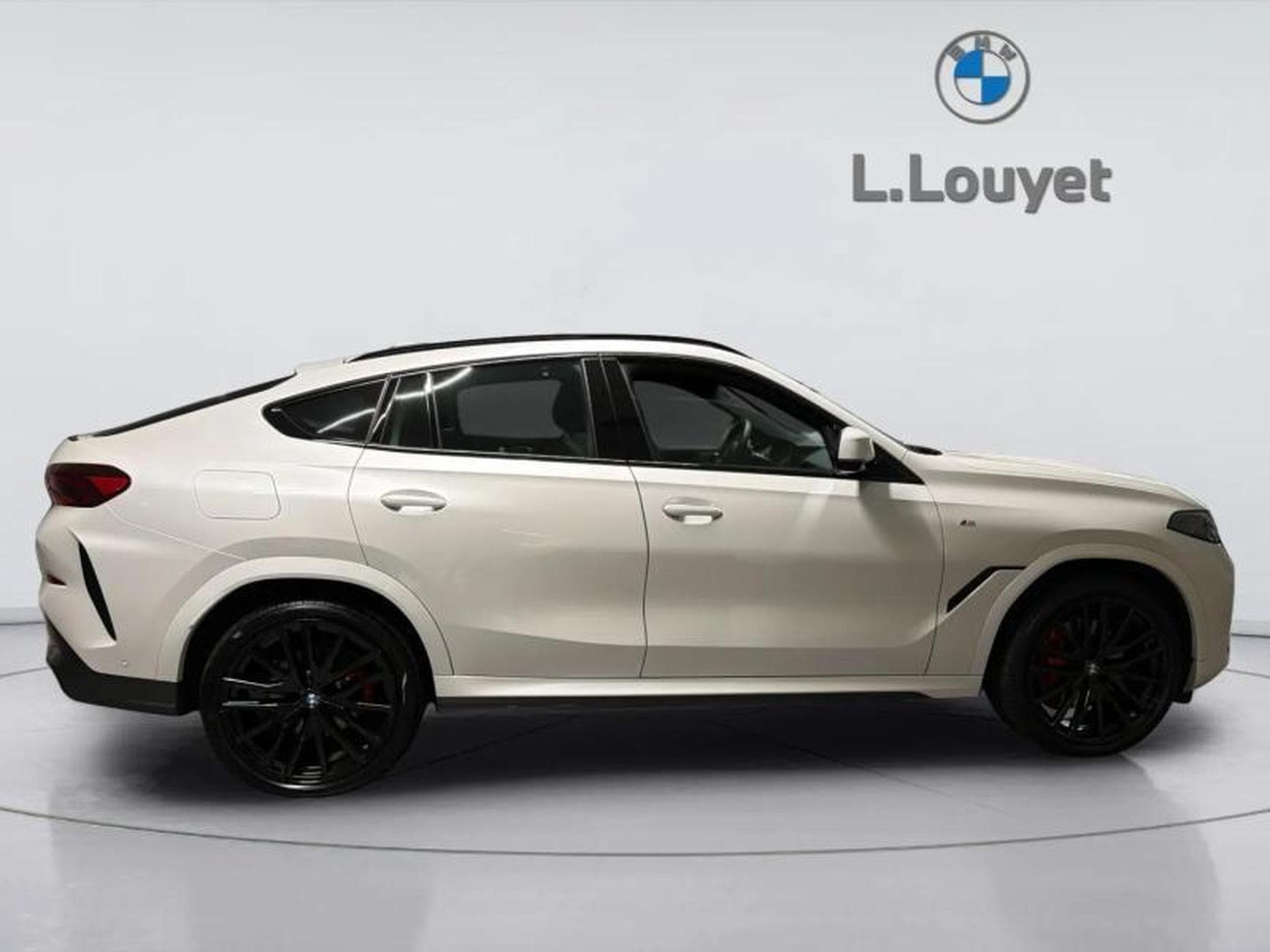 BMW X6 M Sport 40d (2025) - Photo 3