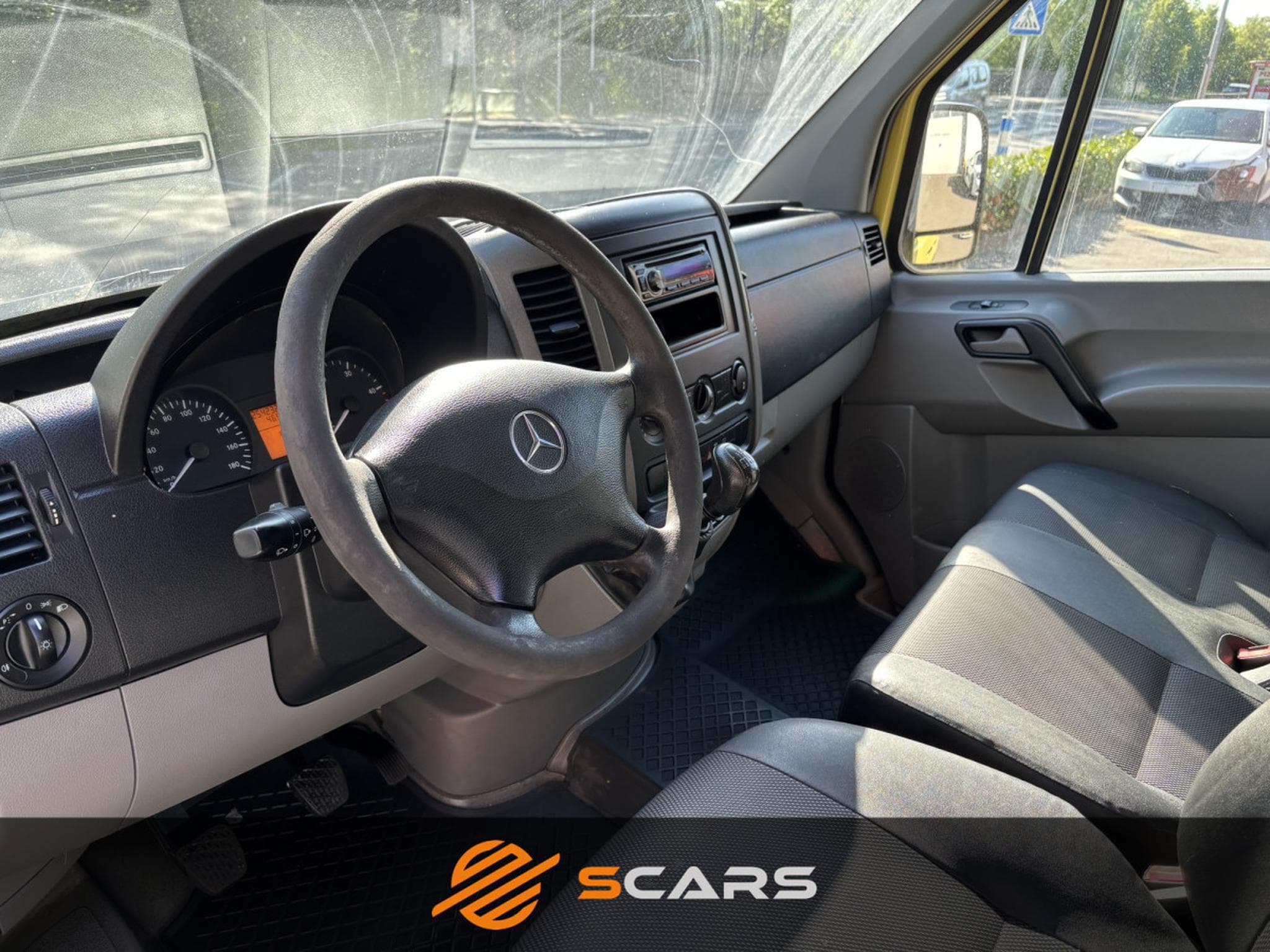 Mercedes Sprinter 107 Cdi 9 places 109cv L1H1 (2010) - Photo 8