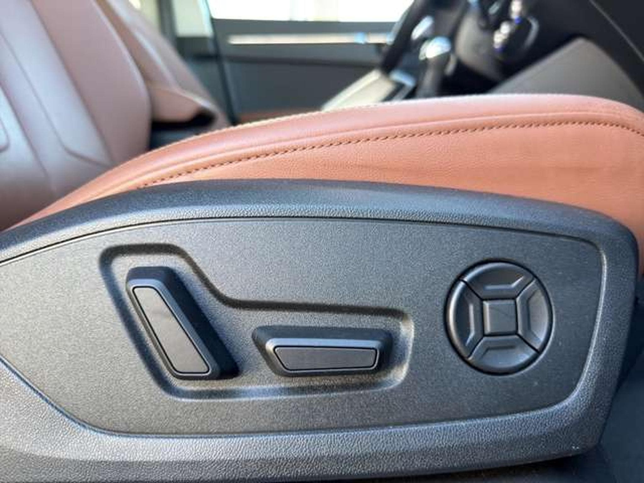 Audi Q3 40 TDI quattro S line/Leder/LED/Navi/AHK (2023) - Photo 24